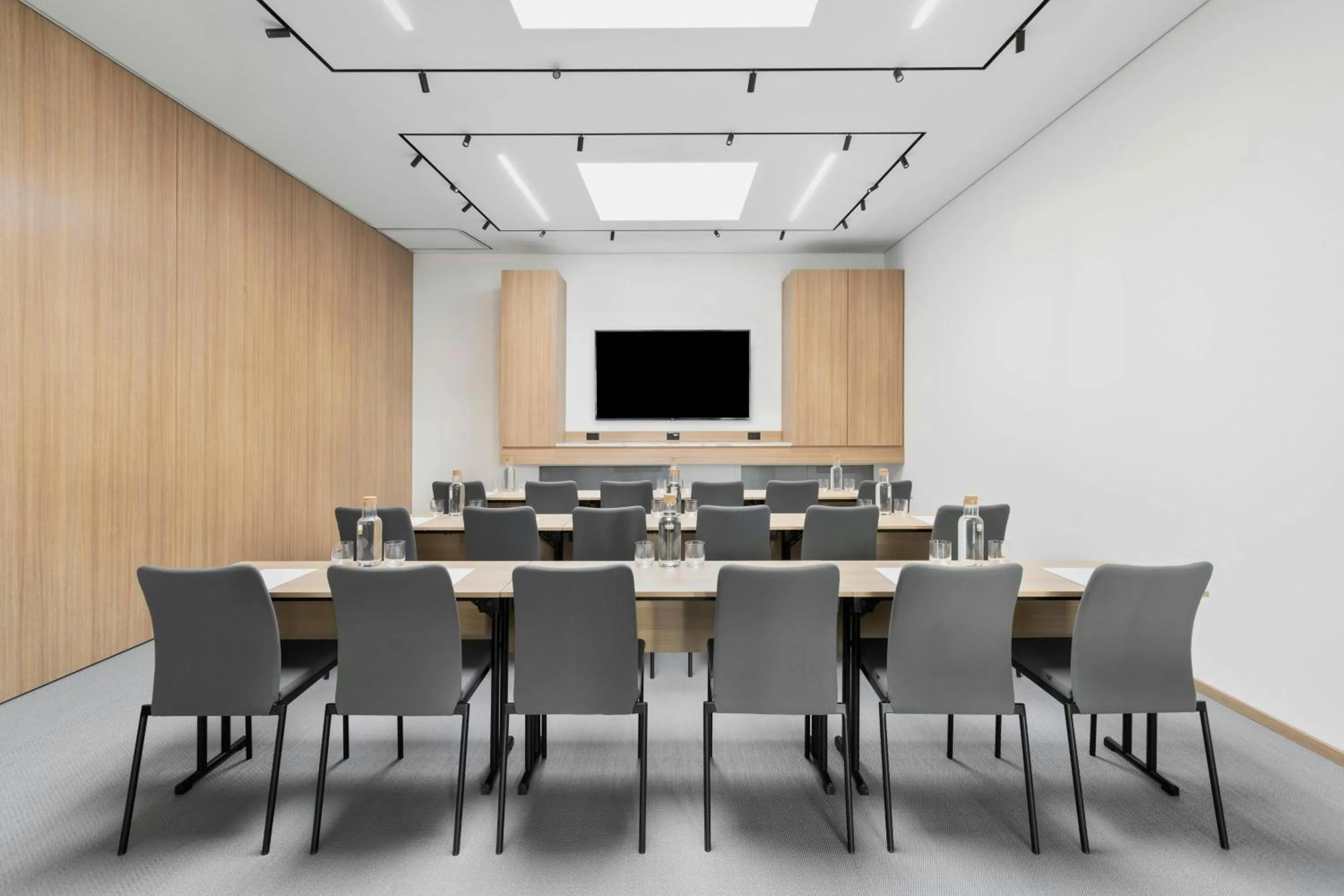 Meeting/conference room in Courtyard by Marriott Biel Bienne