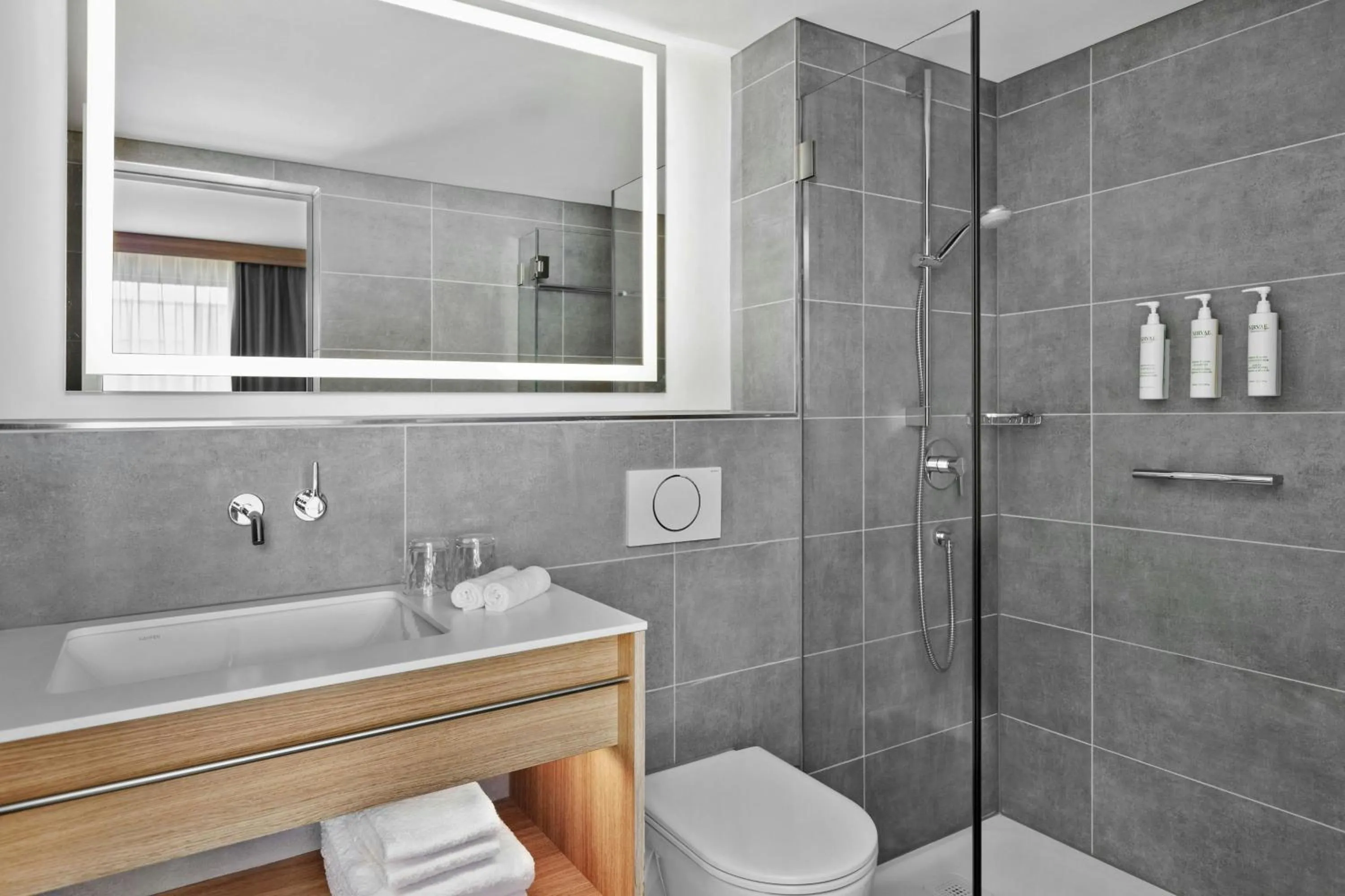 Photo of the whole room in Courtyard by Marriott Biel Bienne