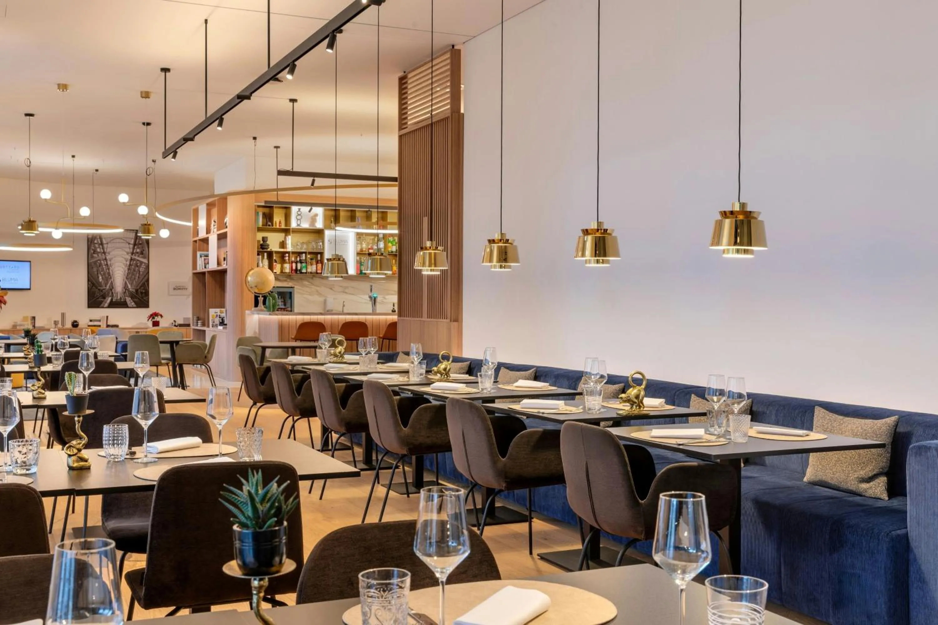 Restaurant/places to eat in Courtyard by Marriott Biel Bienne