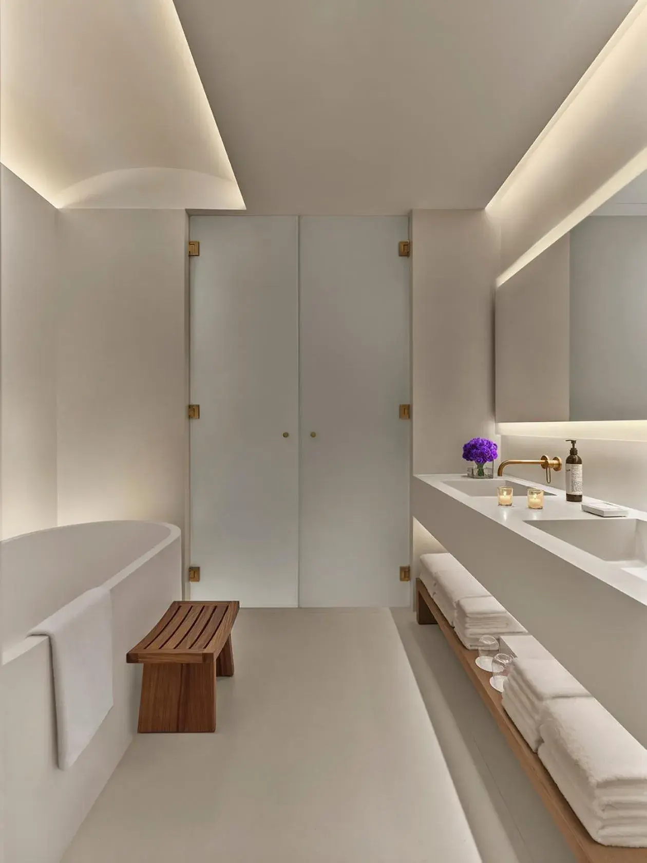 Superior King, Guest room, 1 King, Urban view in The Singapore EDITION Superior King, Guest room, 1 King, Urban view in The Singapore EDITION