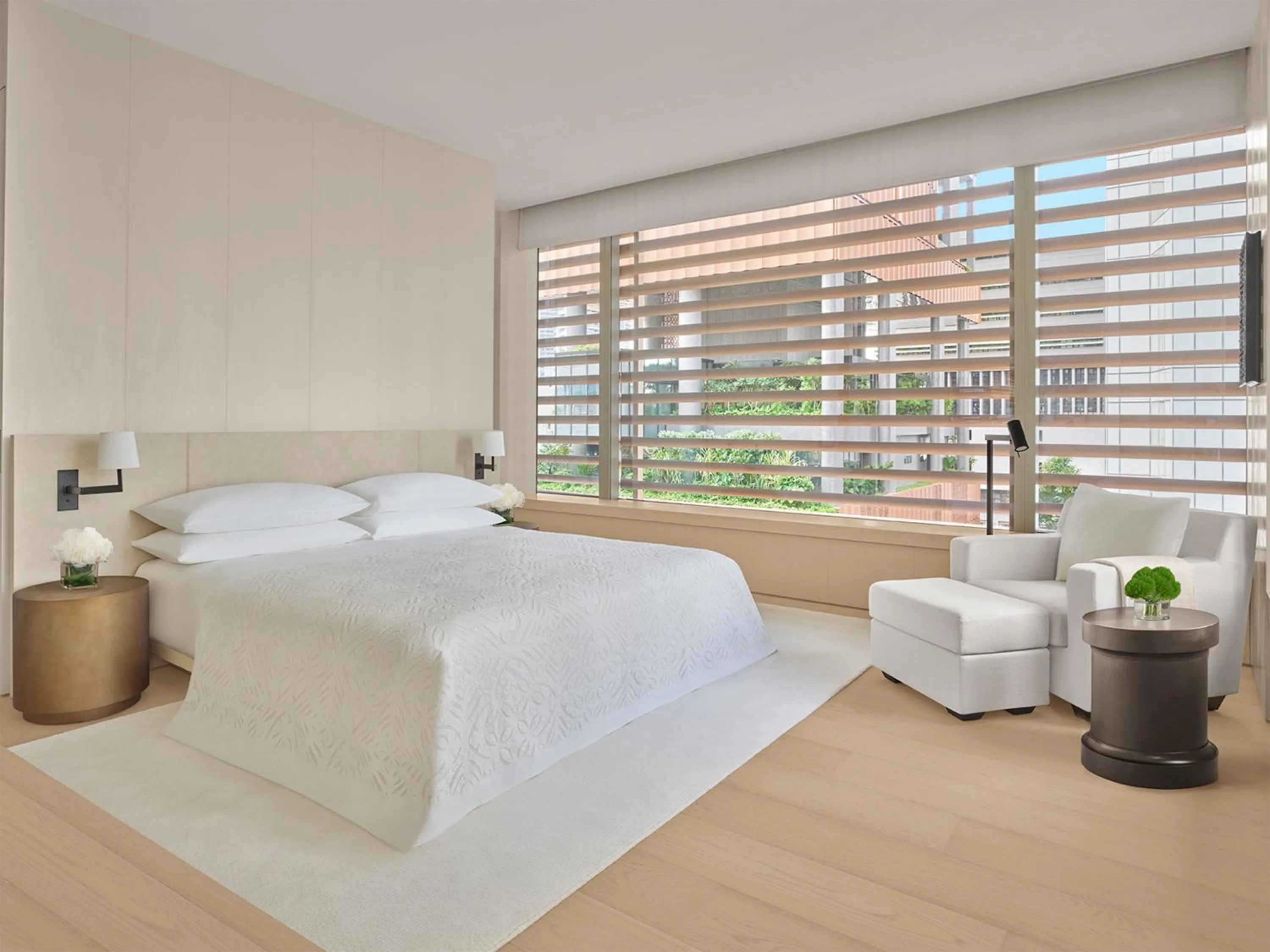 Bedroom, Bed in The Singapore EDITION