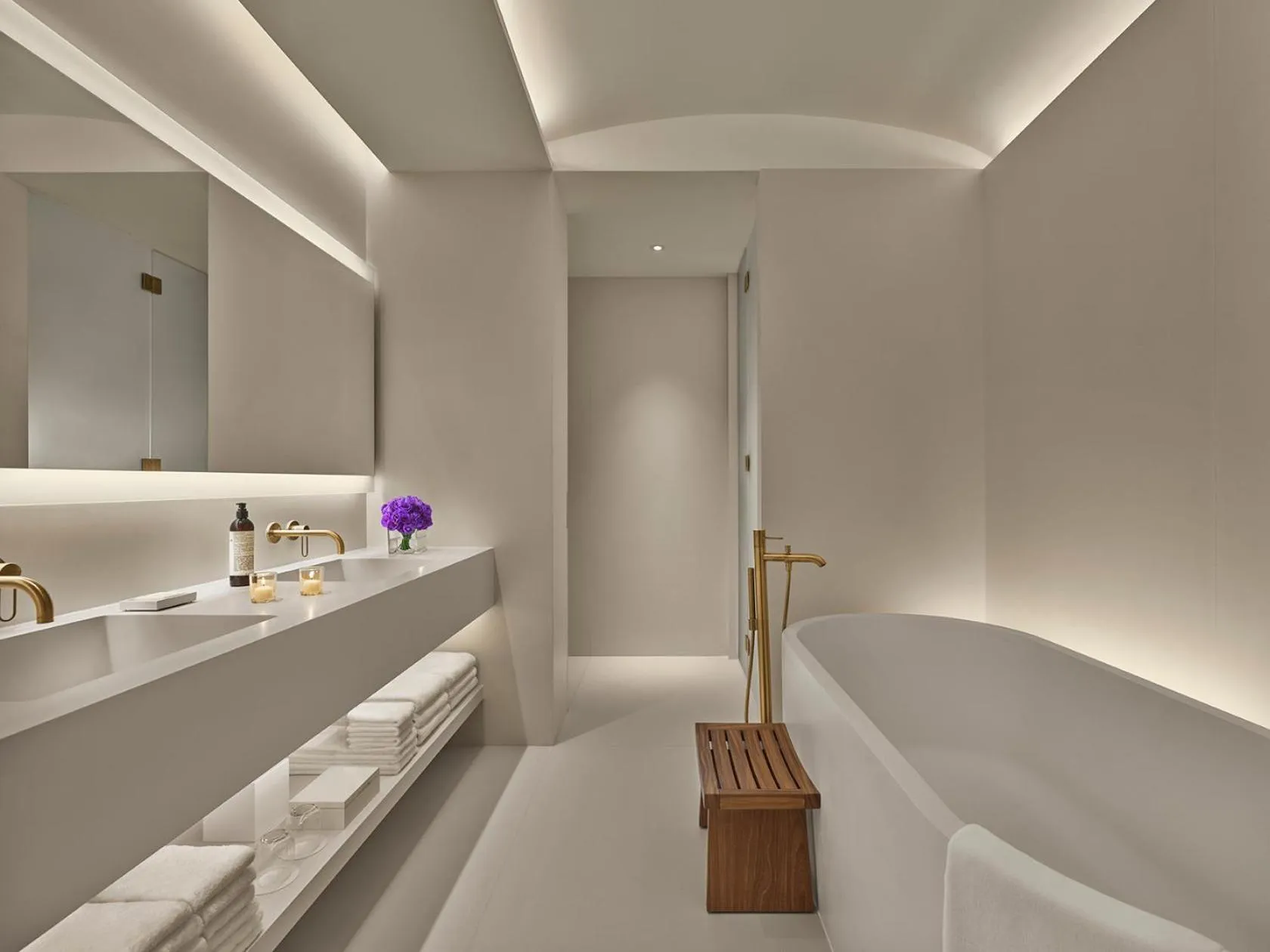 Bathroom in The Singapore EDITION