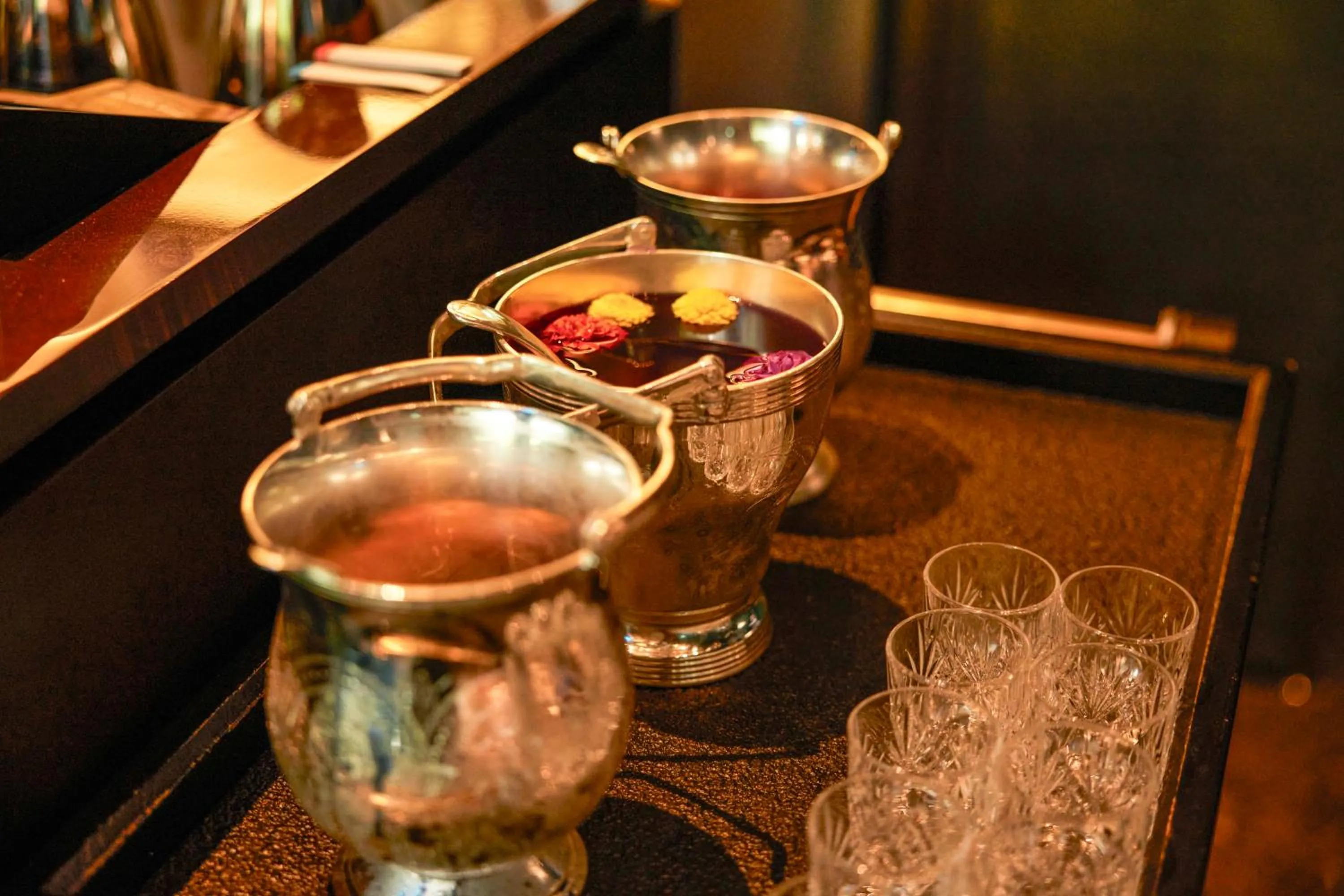 Lounge or bar in The Singapore EDITION