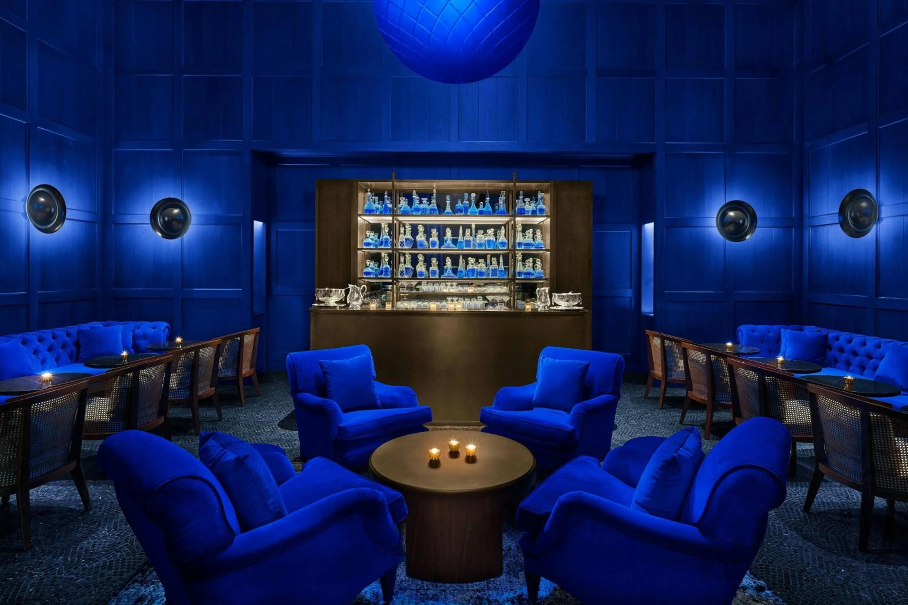 Restaurant/places to eat in The Singapore EDITION