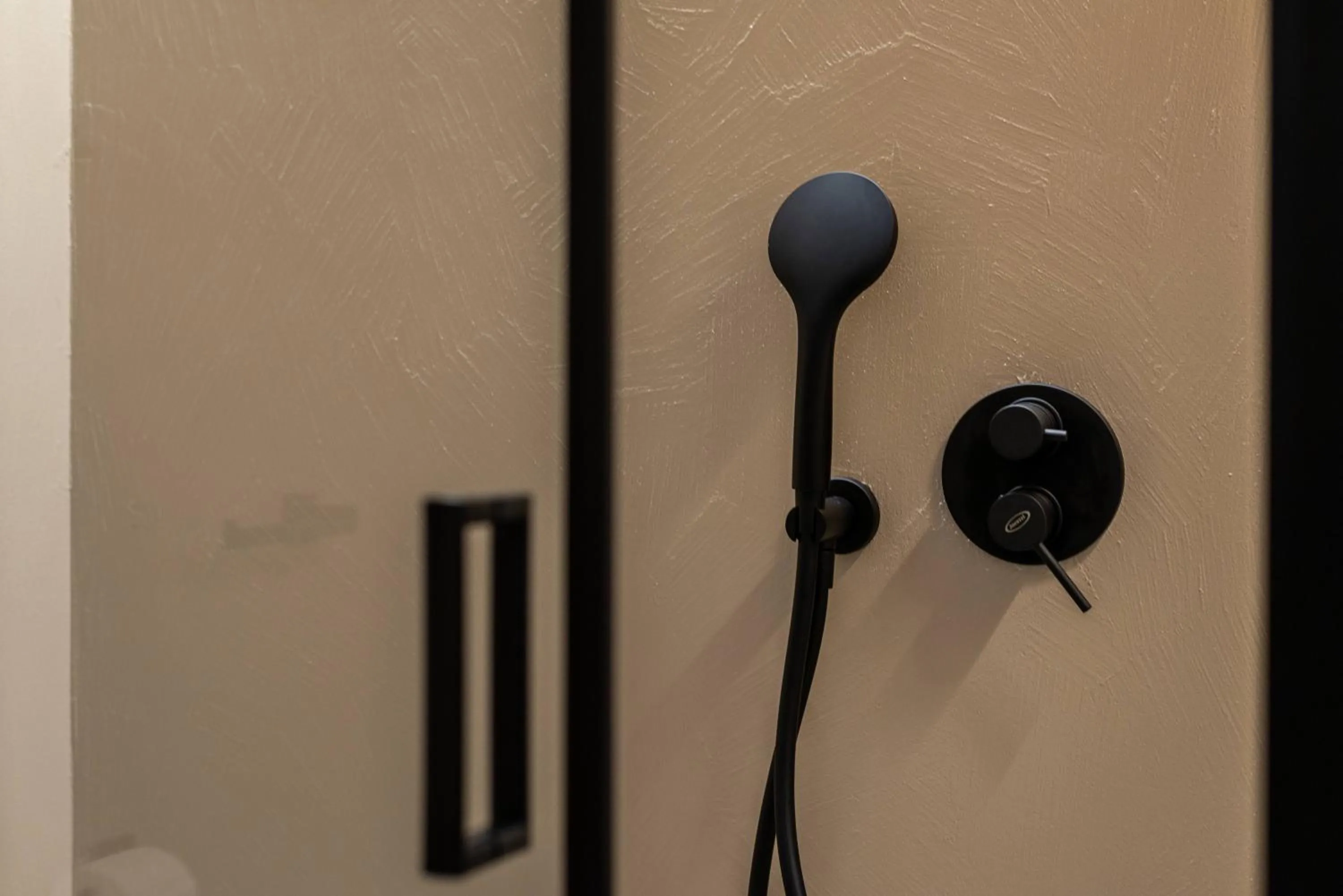 Shower in Duomo Collection