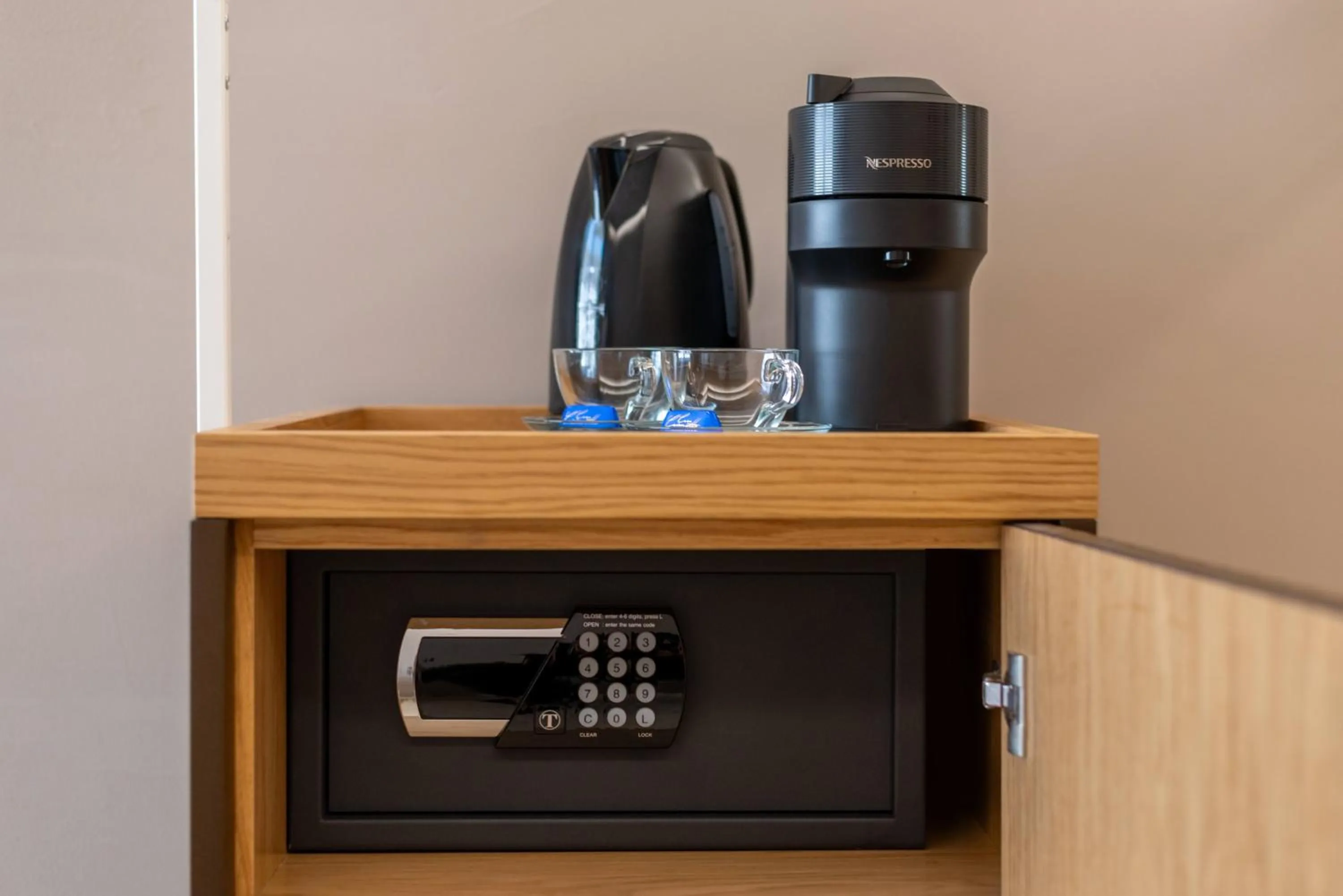 Coffee/tea facilities in Duomo Collection