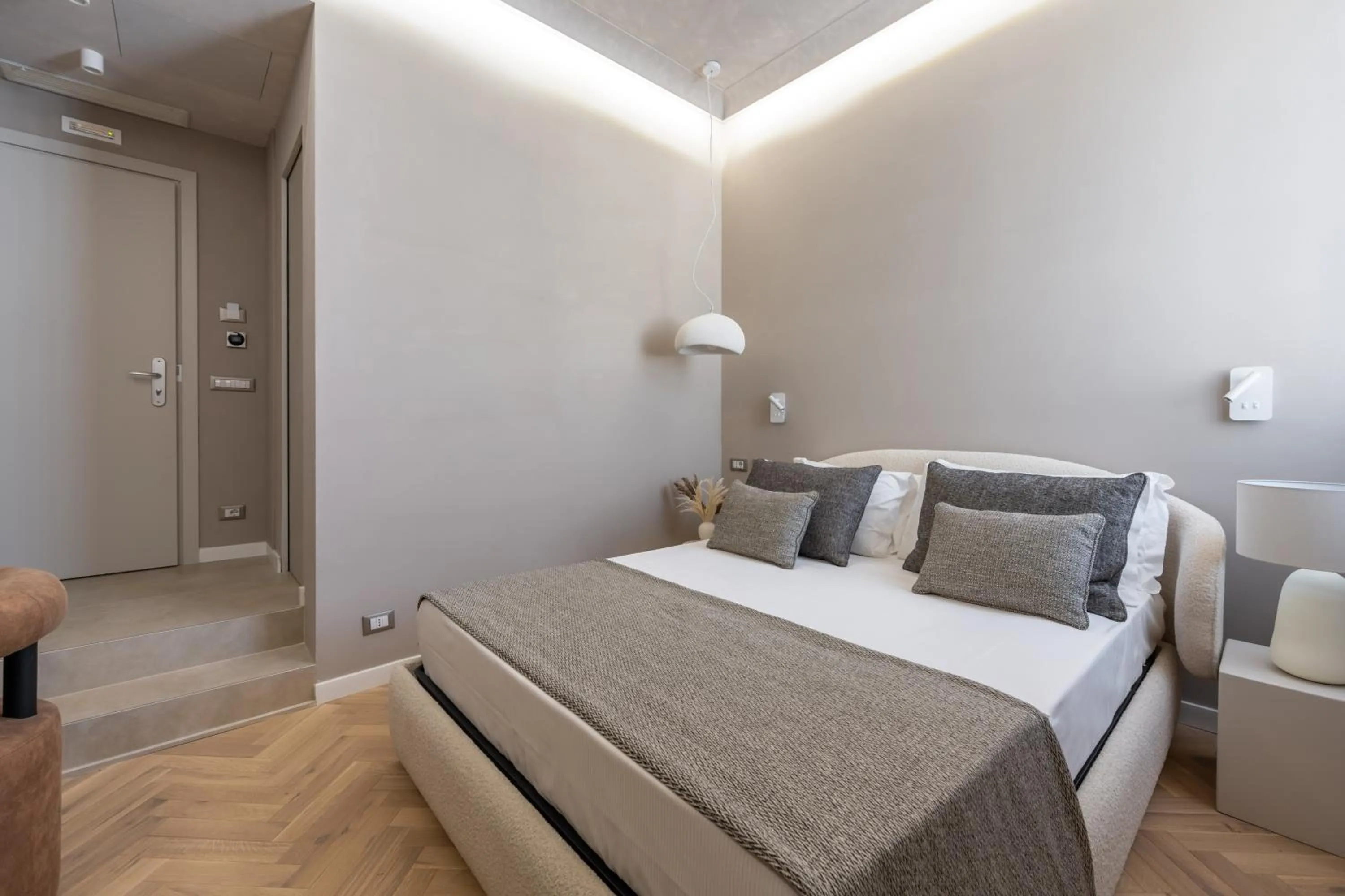 Bed in Duomo Collection