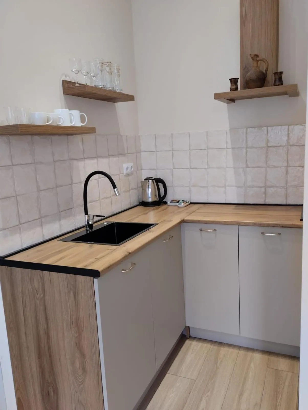 Kitchen or kitchenette in Sky by the river