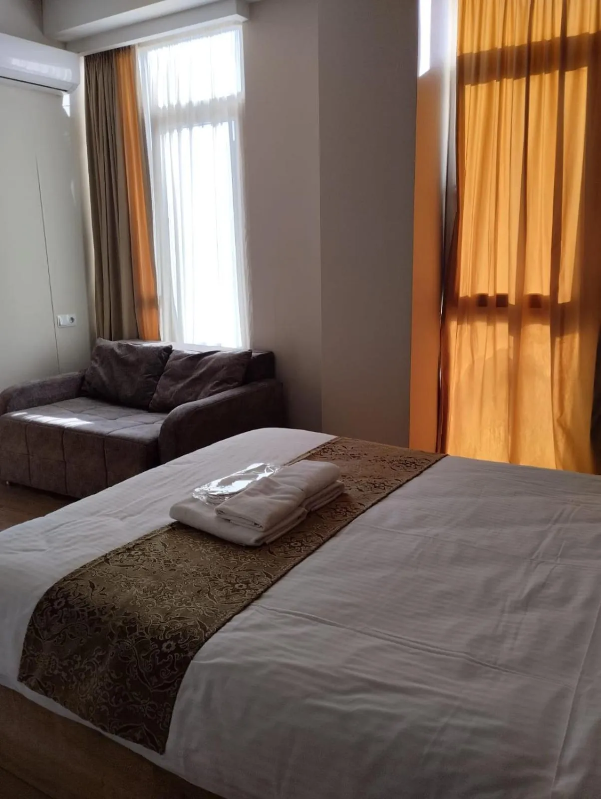 Bed in Sky by the river