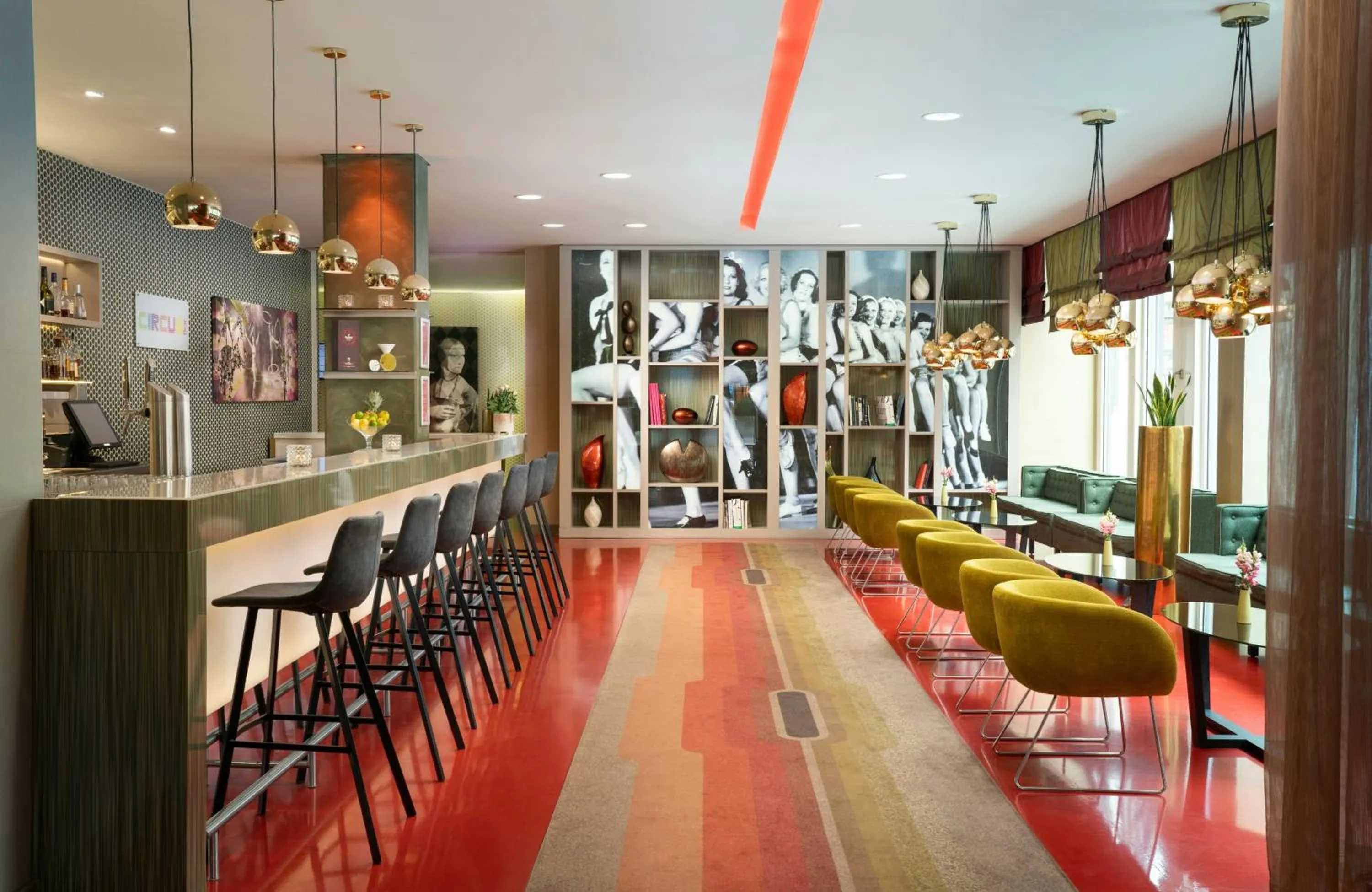 Lounge or bar in Leonardo Hotel Berlin Mitte