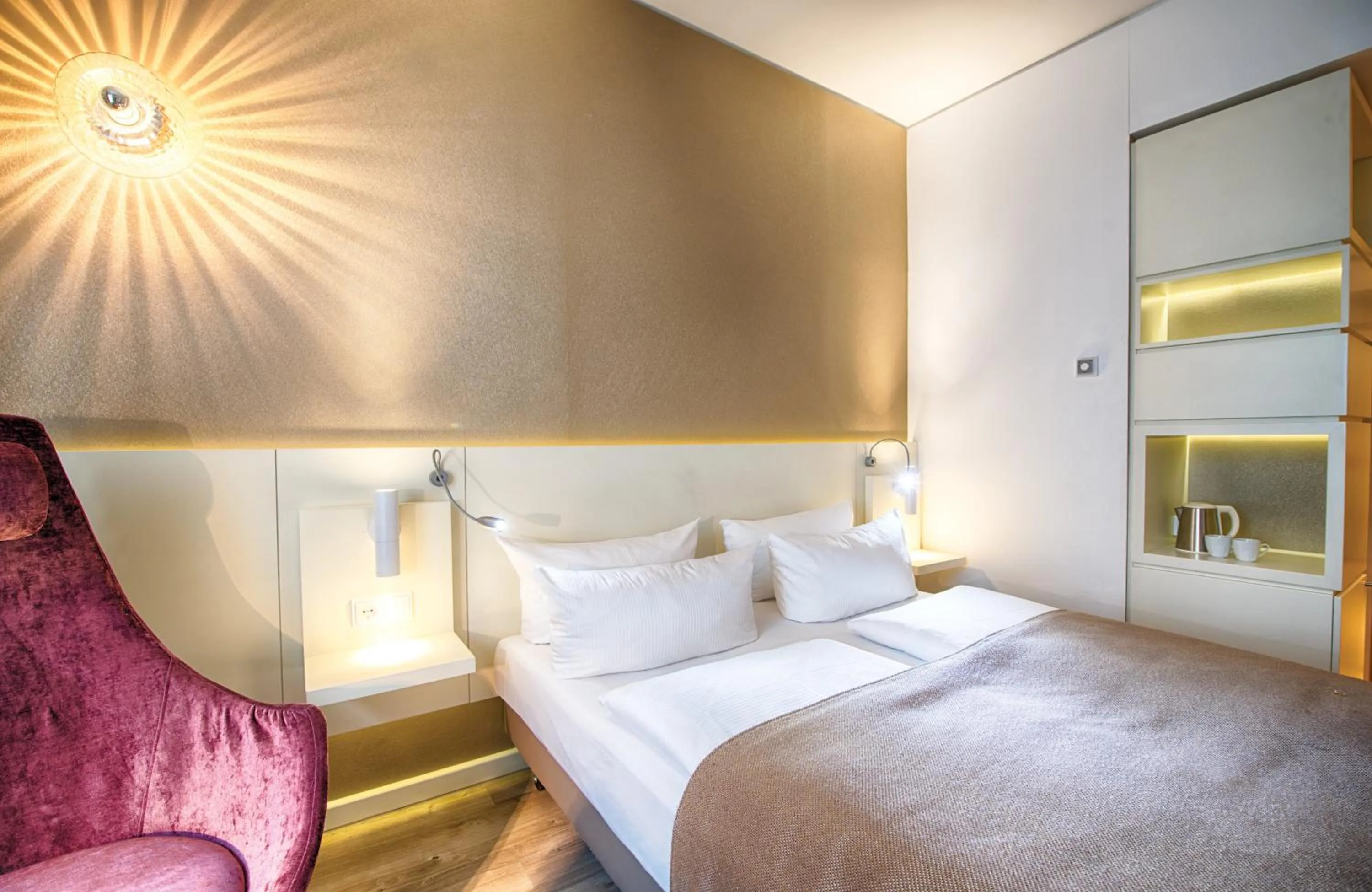 Bedroom, Bed in Leonardo Hotel Berlin Mitte