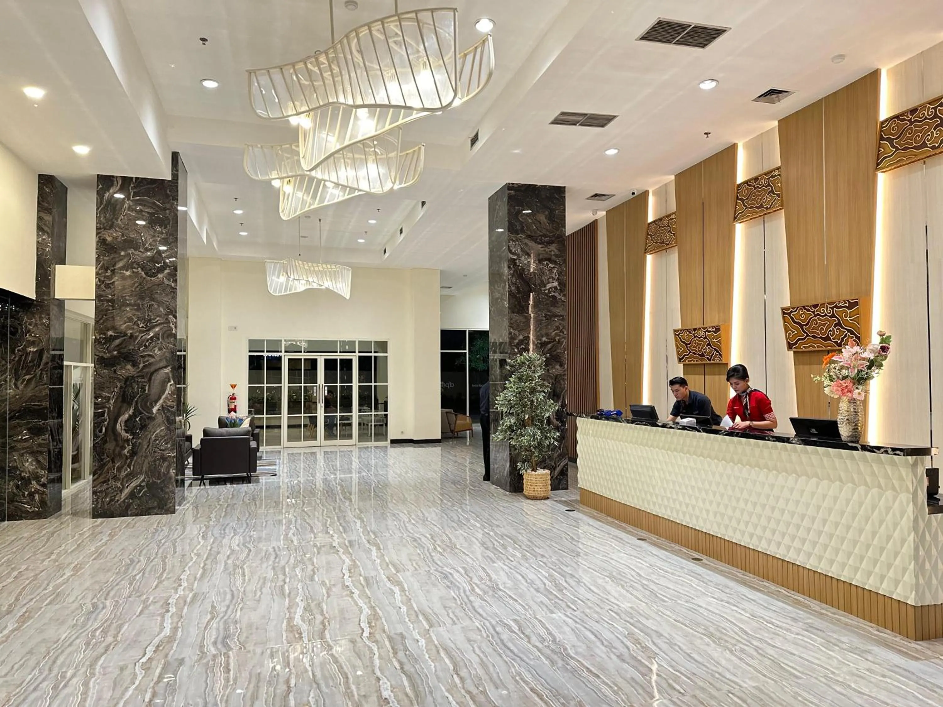 Lobby or reception in d'primahotel Jemursari Surabaya
