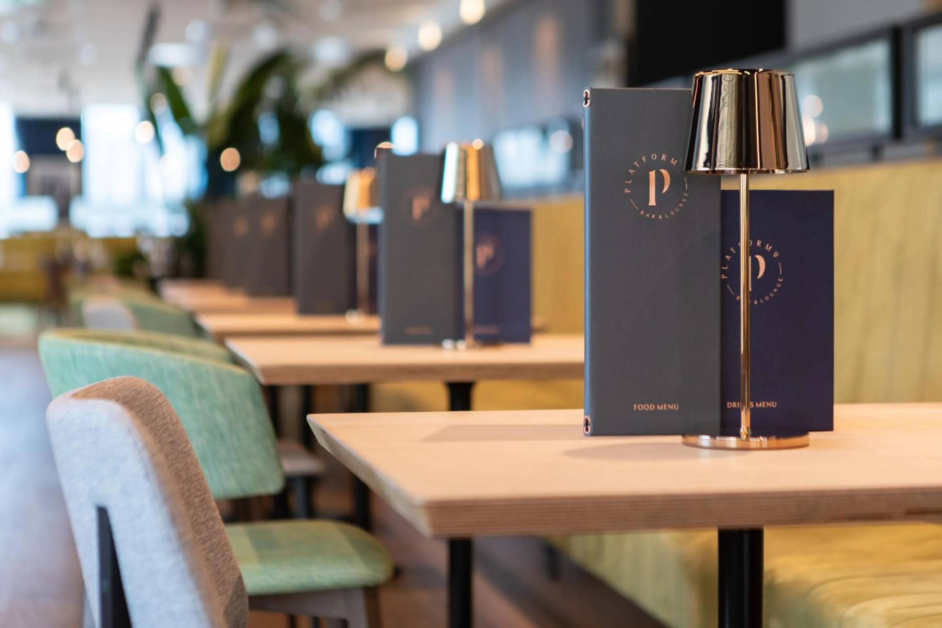 Lounge or bar in Holiday Inn Blackpool by IHG