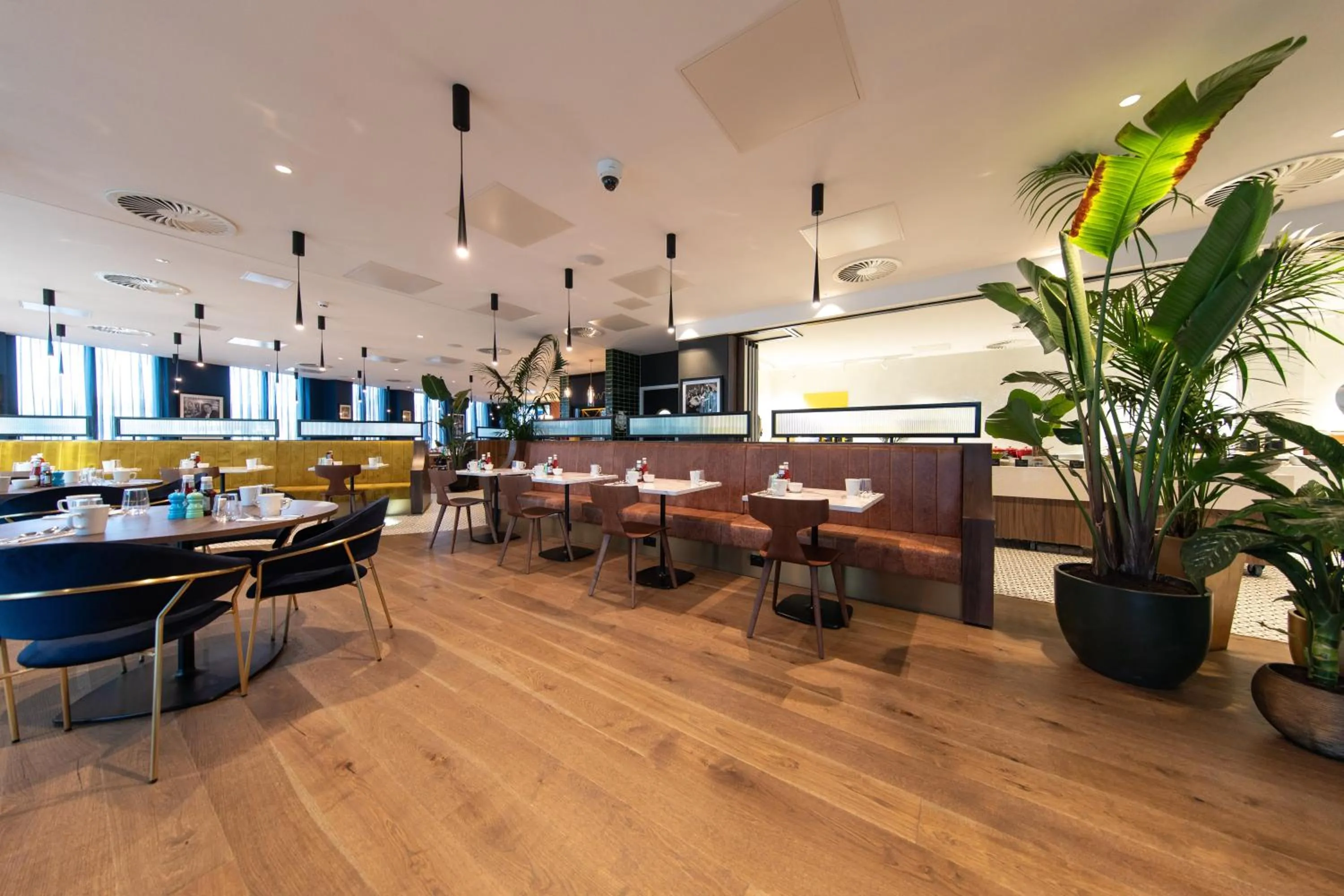 Restaurant/places to eat in Holiday Inn Blackpool by IHG