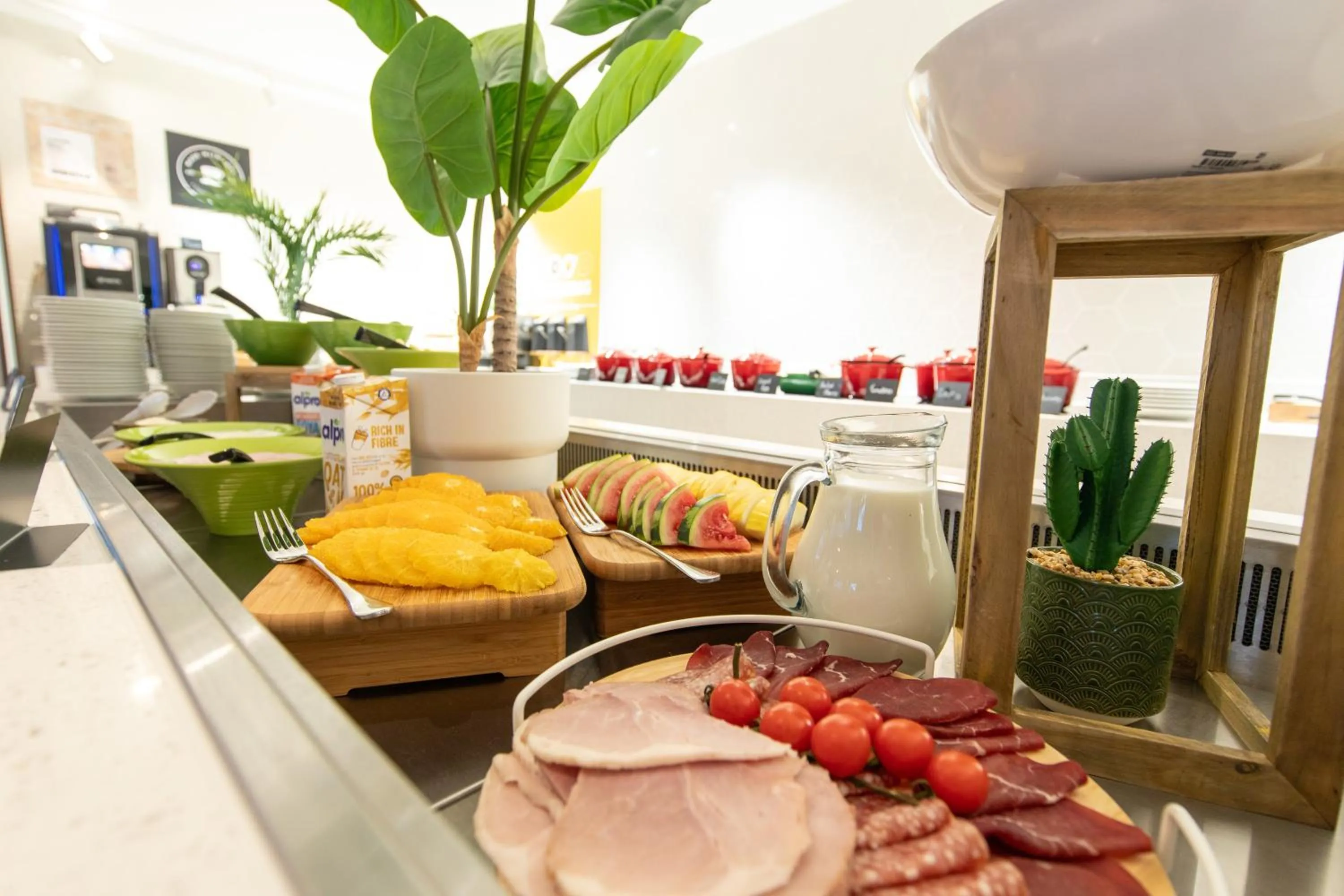 Buffet breakfast in Holiday Inn Blackpool by IHG