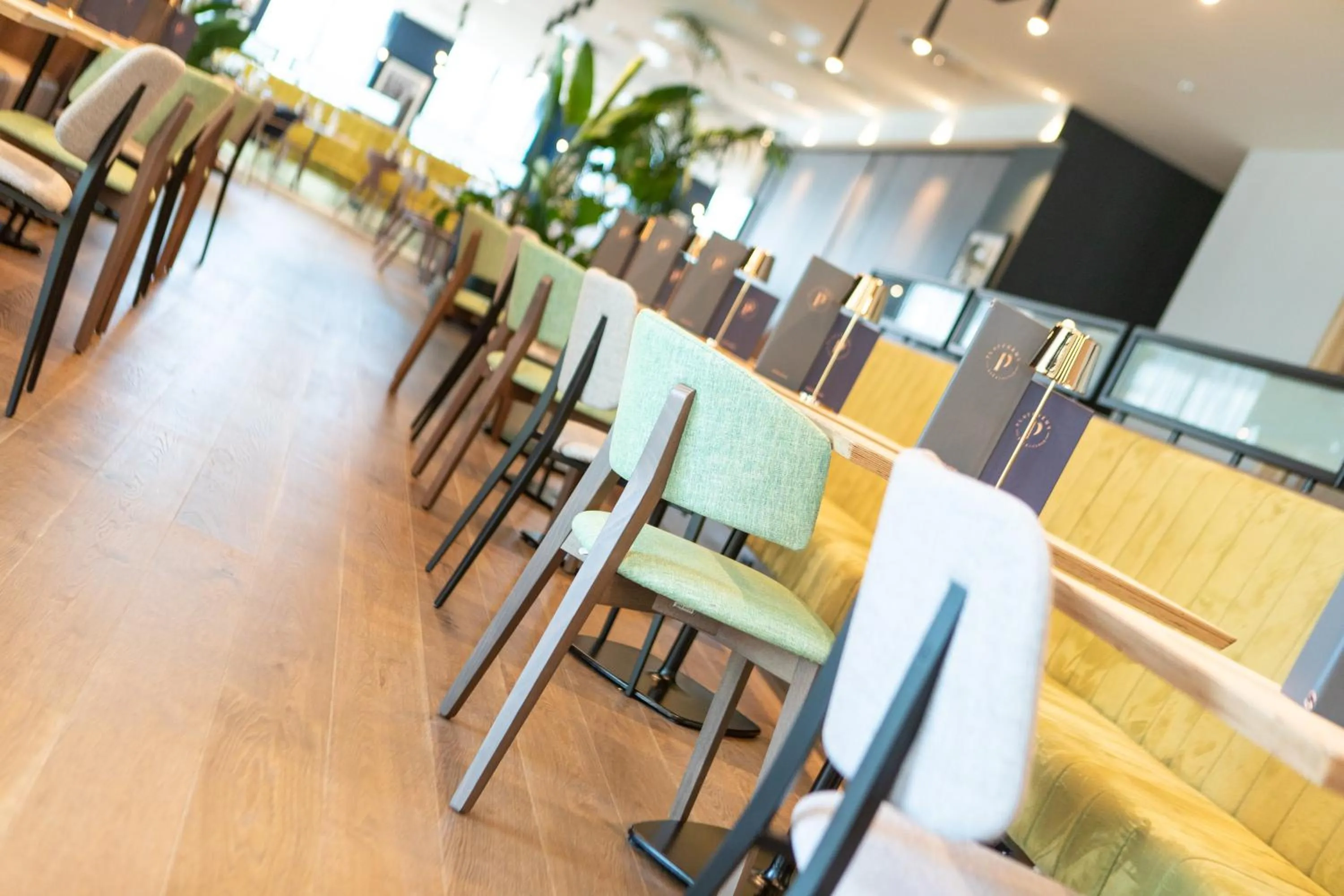 Lounge or bar in Holiday Inn Blackpool by IHG