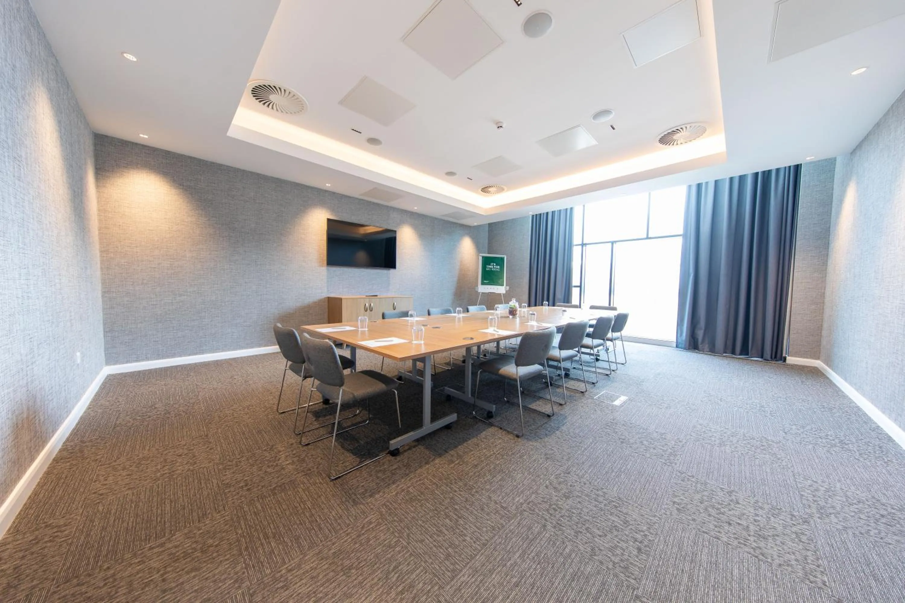 Meeting/conference room in Holiday Inn Blackpool by IHG