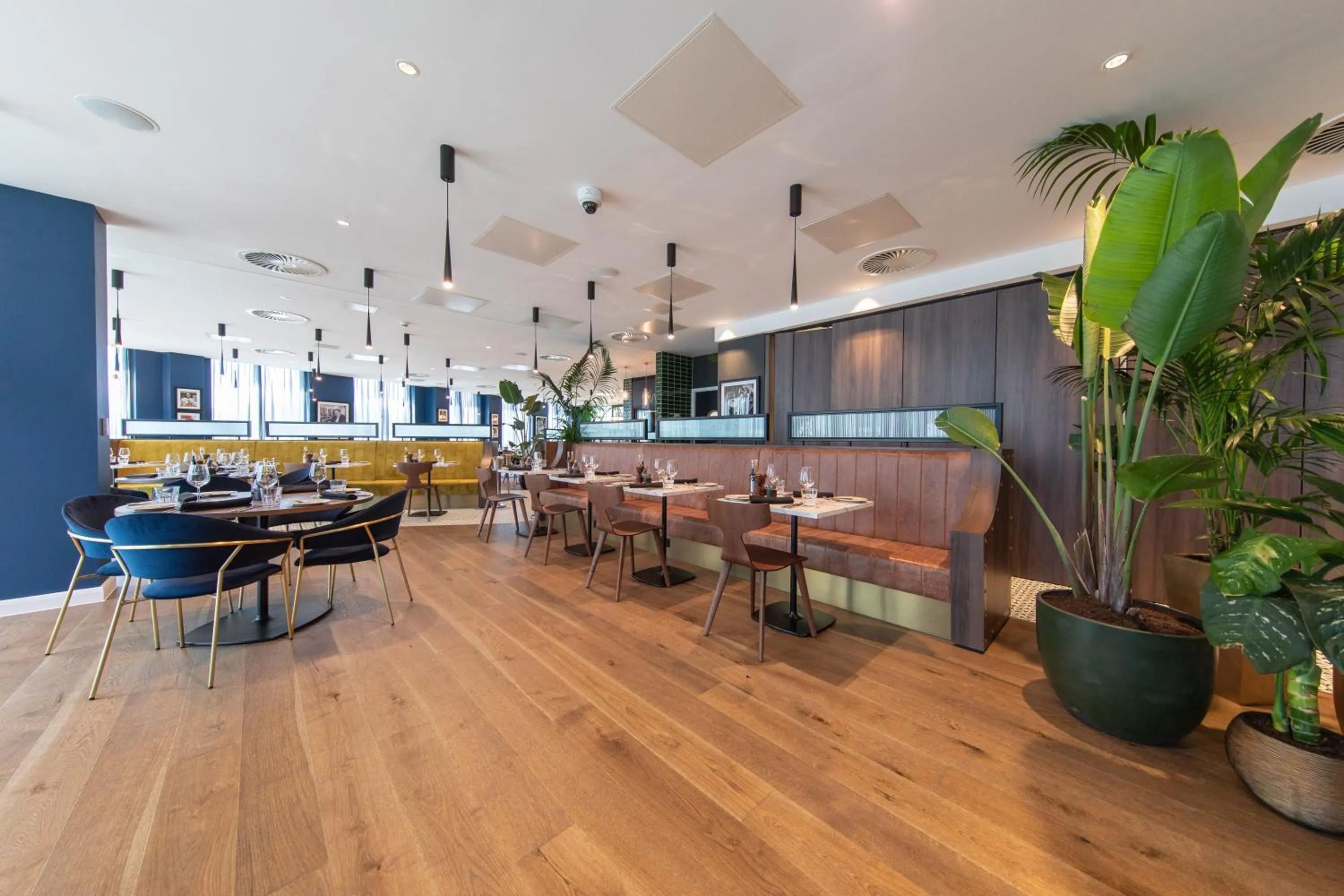 Restaurant/places to eat in Holiday Inn Blackpool by IHG