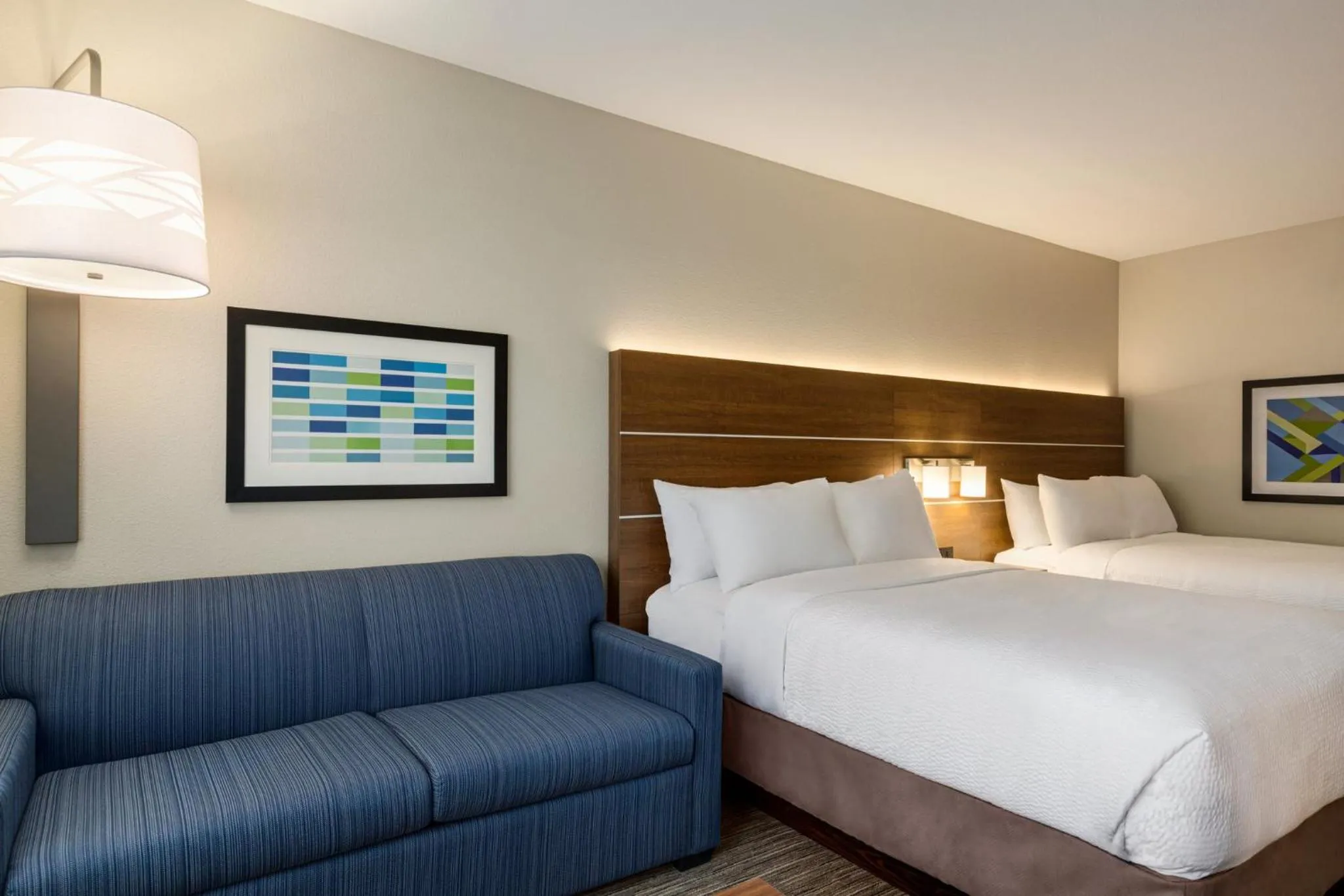Photo of the whole room, Bed in Holiday Inn Express & Suites Hayward - Castro Valley by IHG