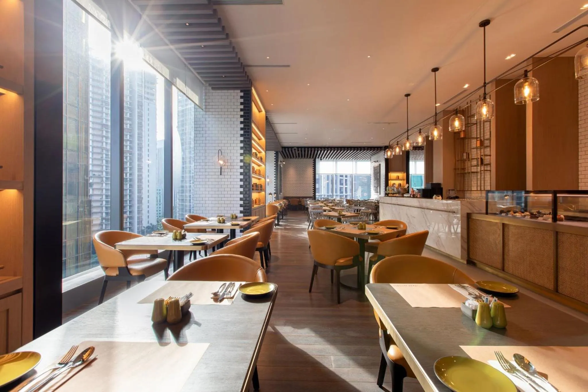 Restaurant/places to eat in Crowne Plaza Kuala Lumpur City Centre by IHG