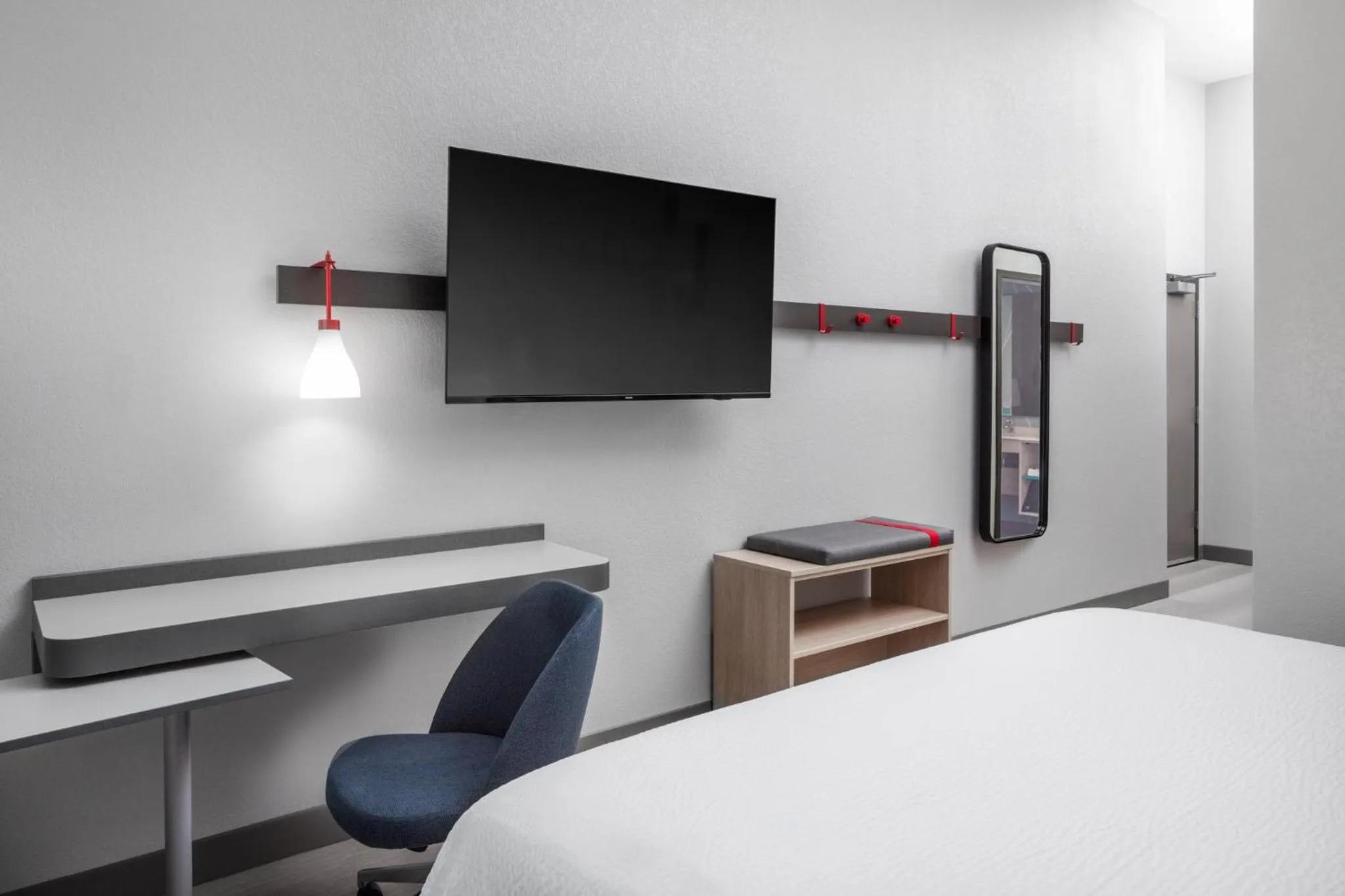 Photo of the whole room, Bed in avid hotel North Platte by IHG