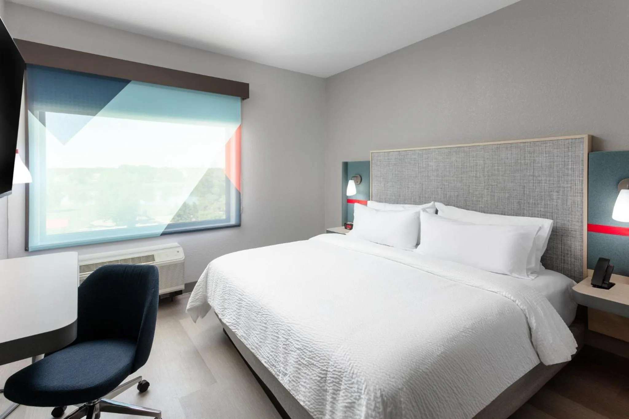 Photo of the whole room, Bed in avid hotel North Platte by IHG