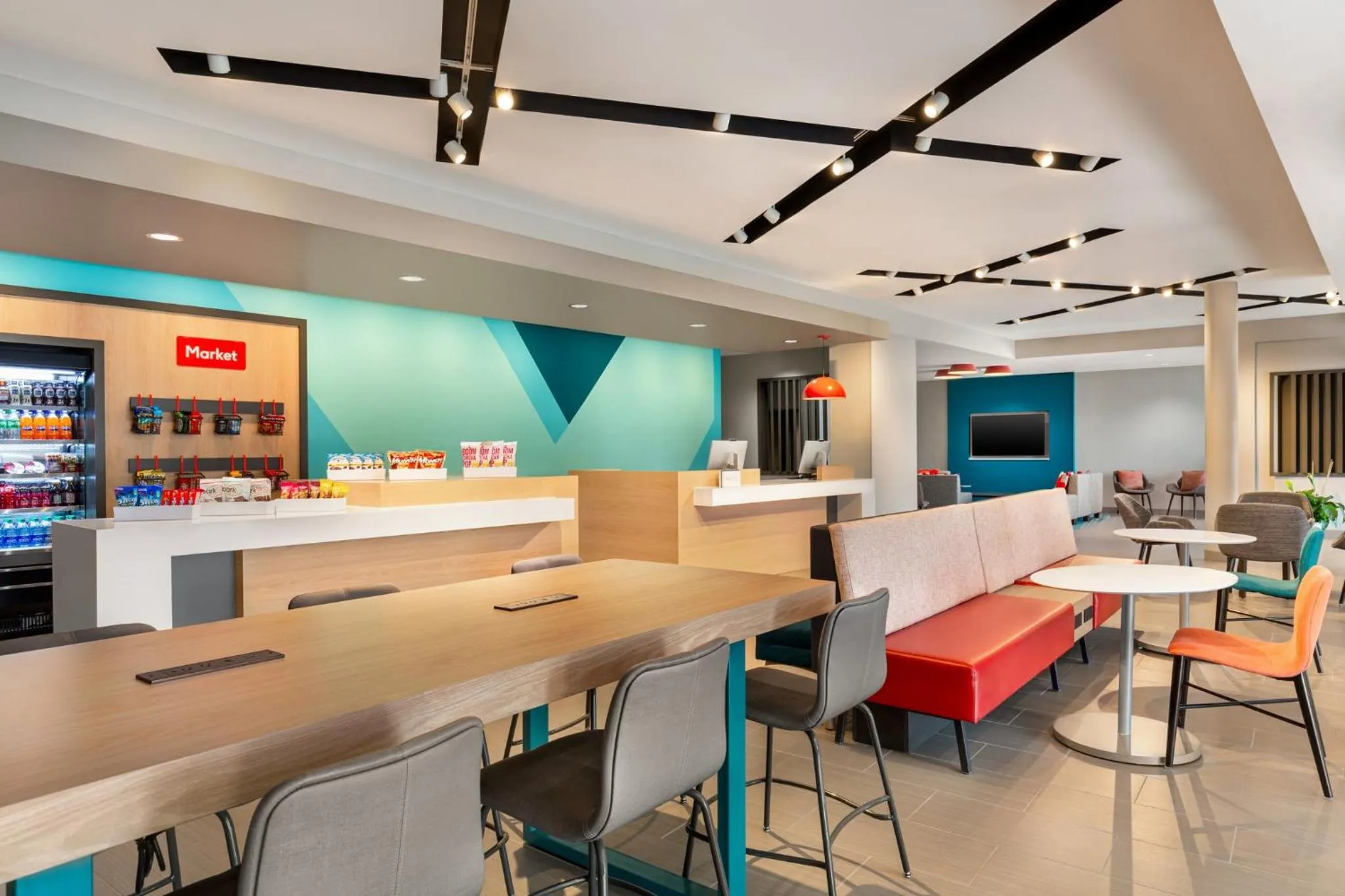 Property building in avid hotel North Platte by IHG