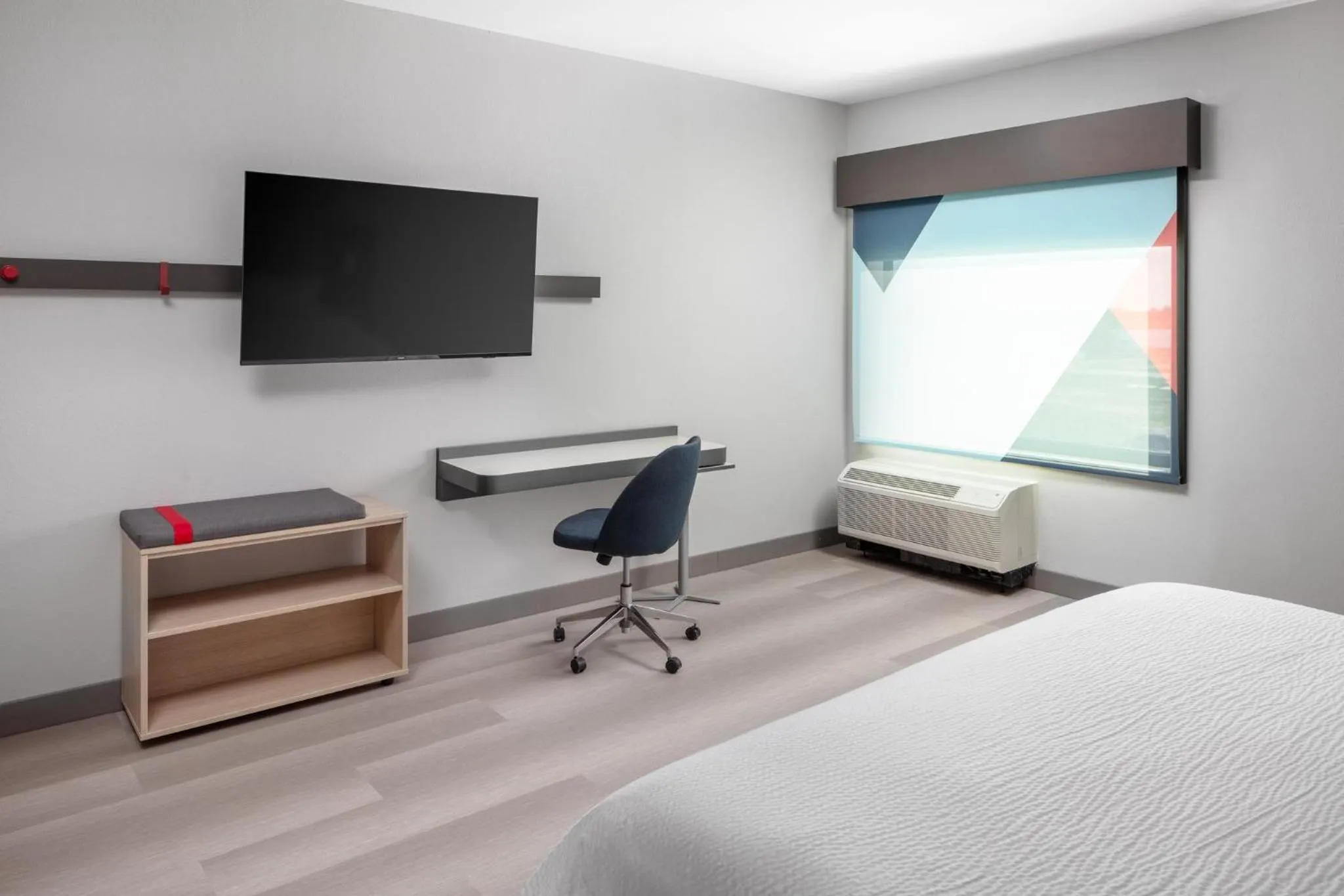 Photo of the whole room, Bed in avid hotel North Platte by IHG