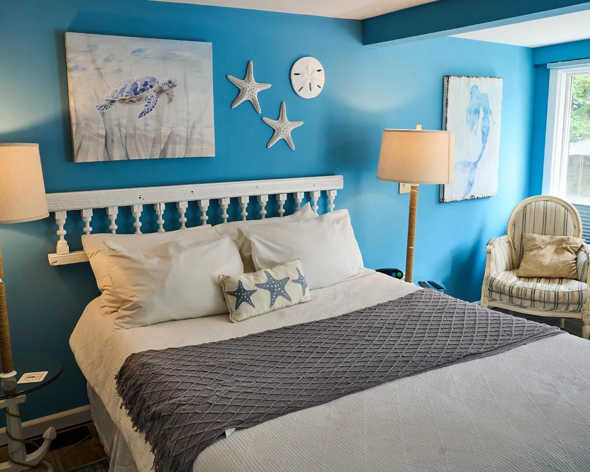 Bed in Scranton Seahorse Inn