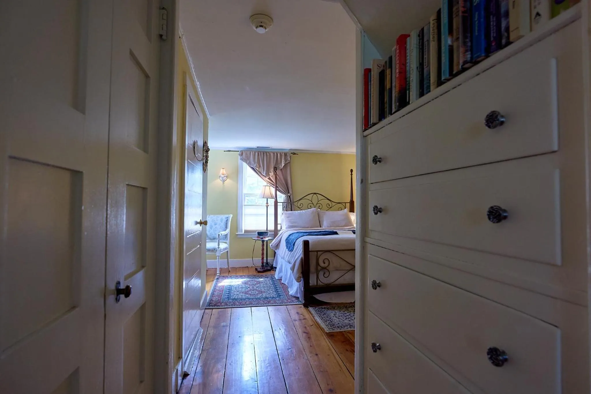 Bed in Scranton Seahorse Inn