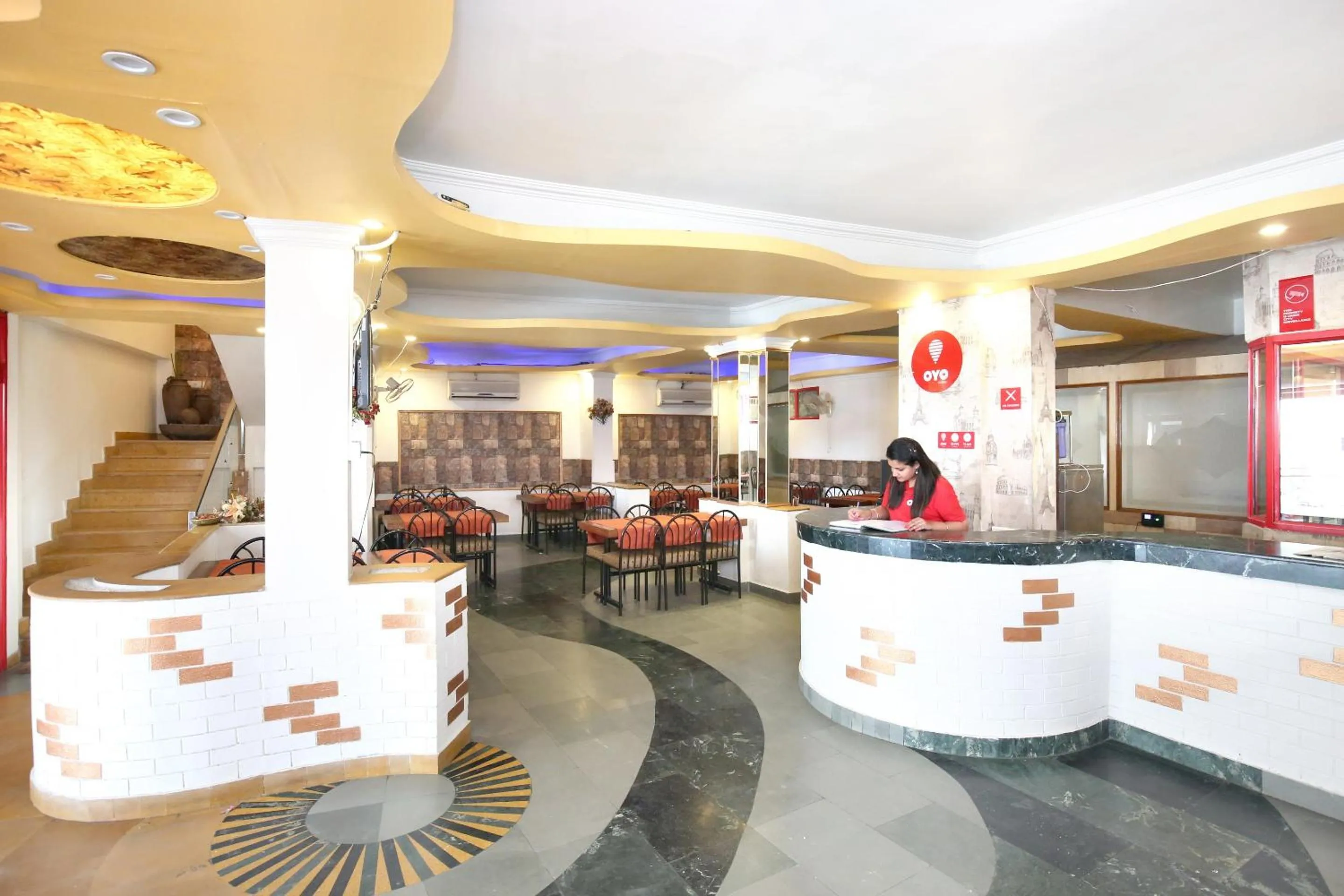 Lobby or reception in HOTEL 24x7 INN