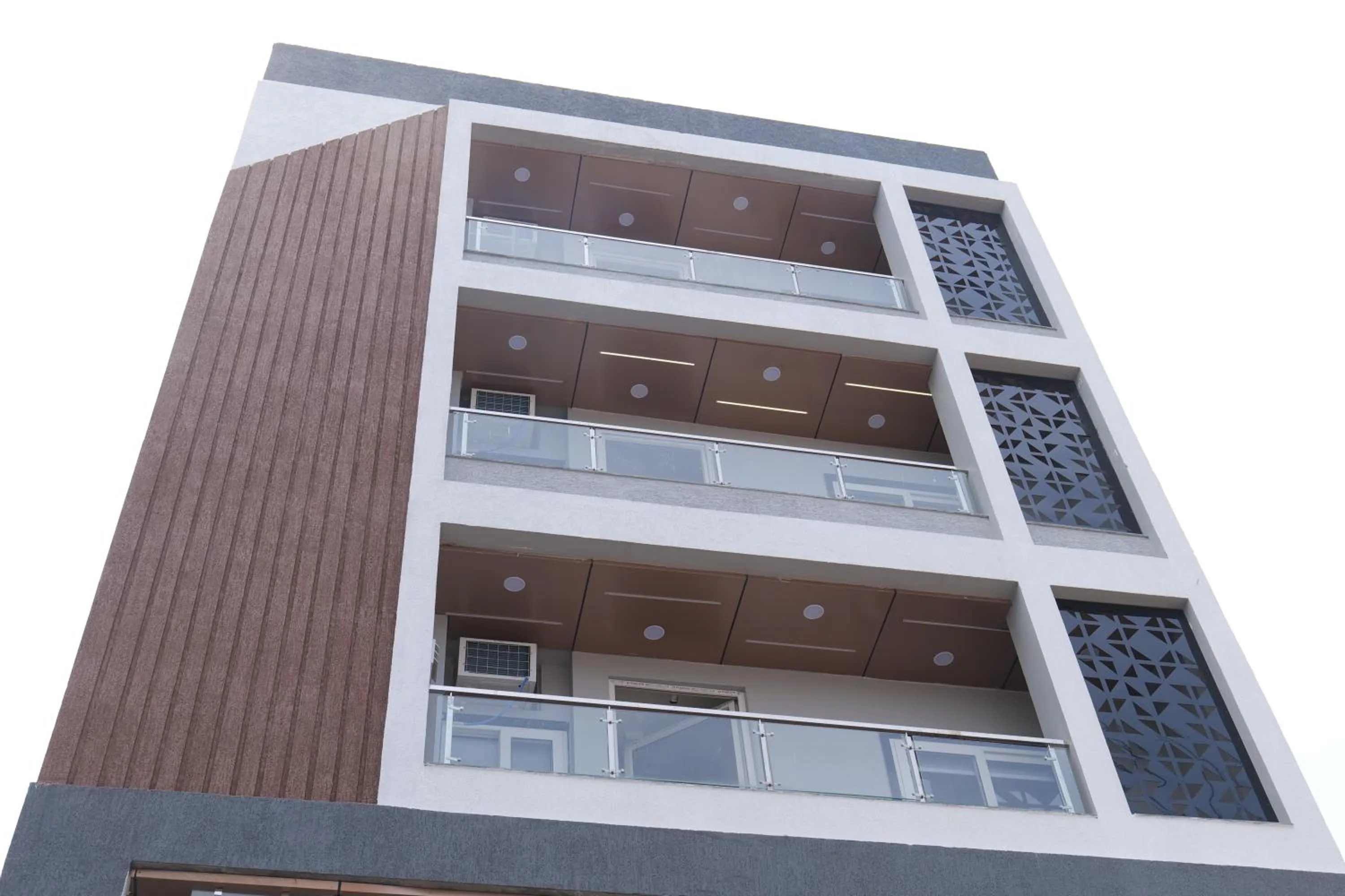 Property Building in Hotel Adhiraj Inn