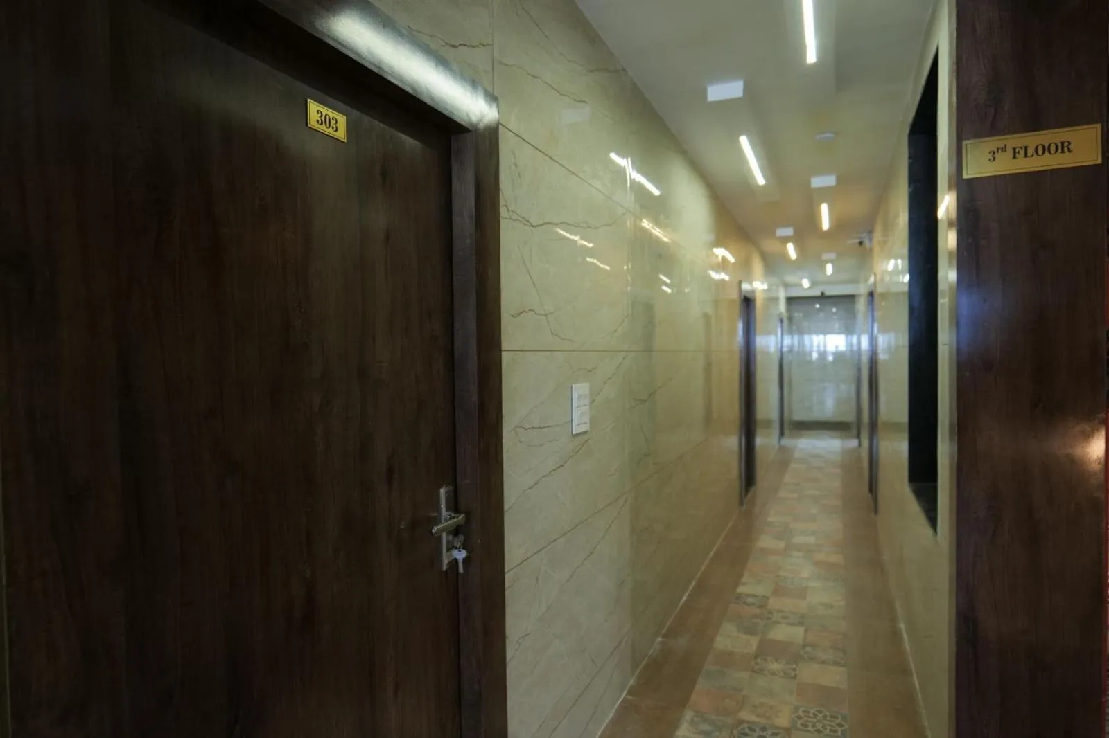 Bathroom in Hotel Adhiraj Inn