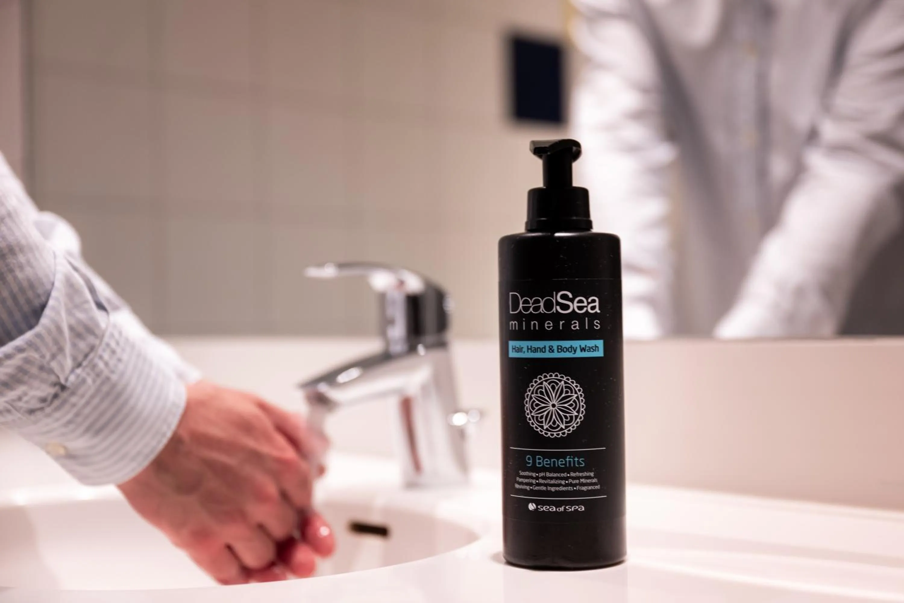 Bathroom in Leonardo Hotel Hengelo City Center