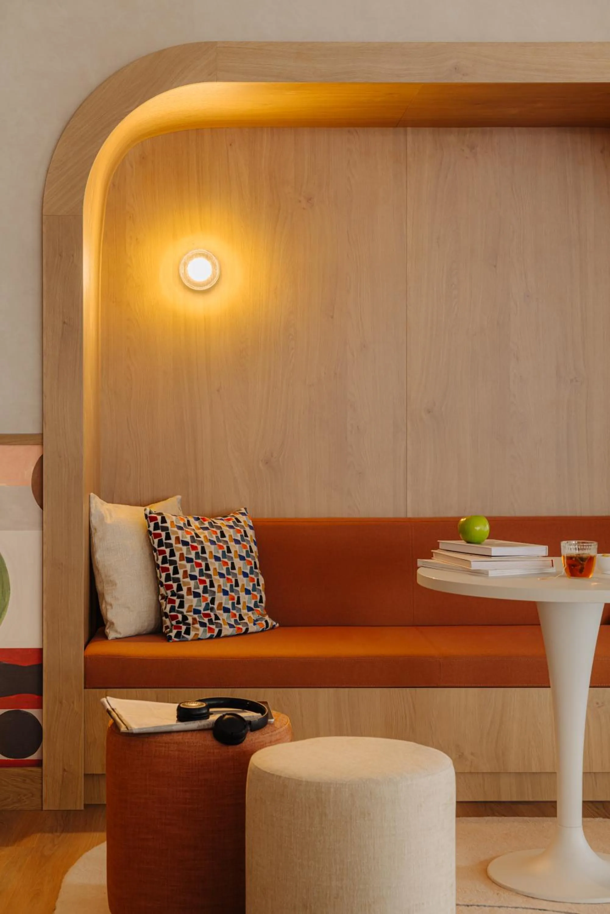 Lobby or reception in Leonardo Hotel Hengelo City Center