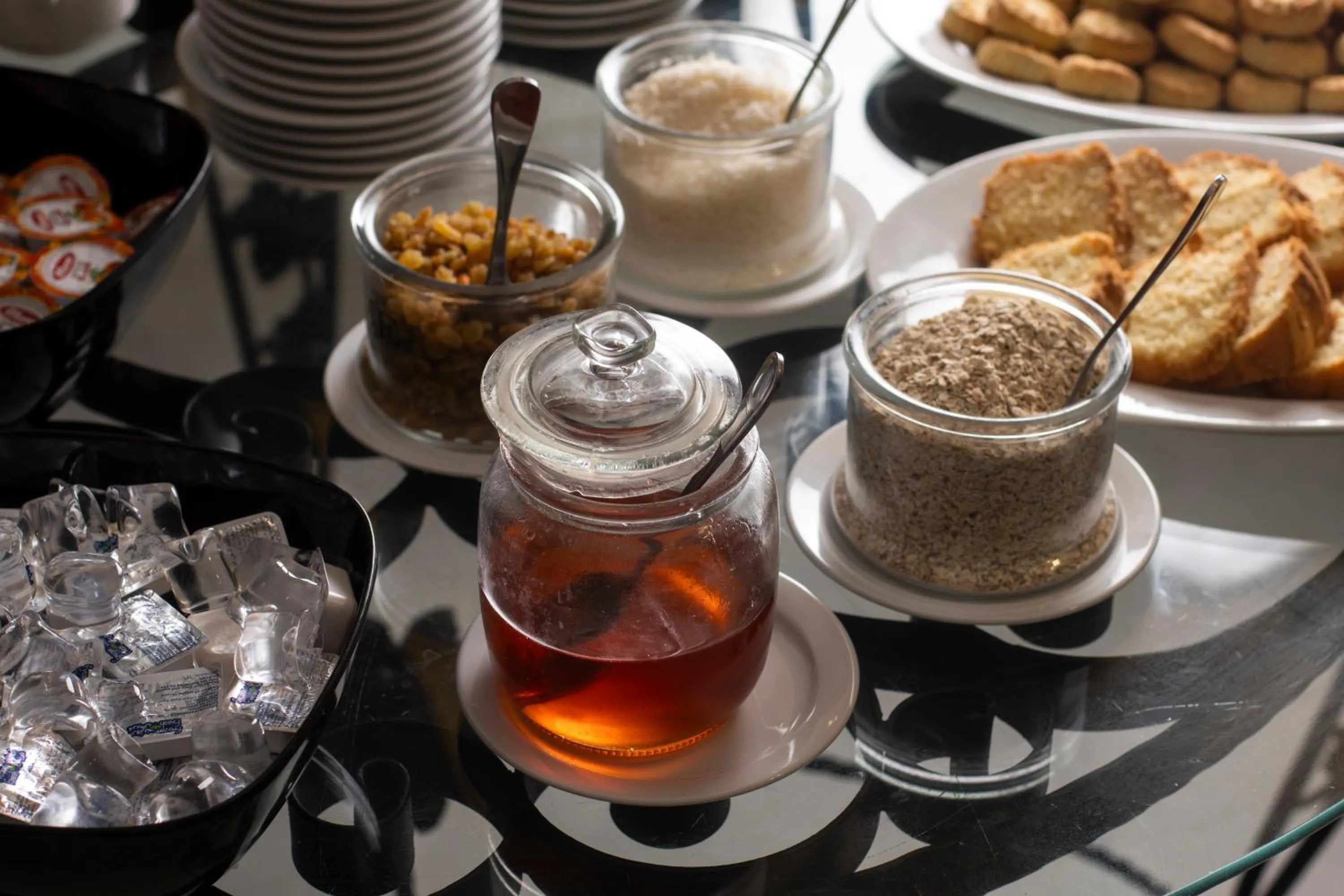 Restaurant/places to eat in The Loft hotel By FHM