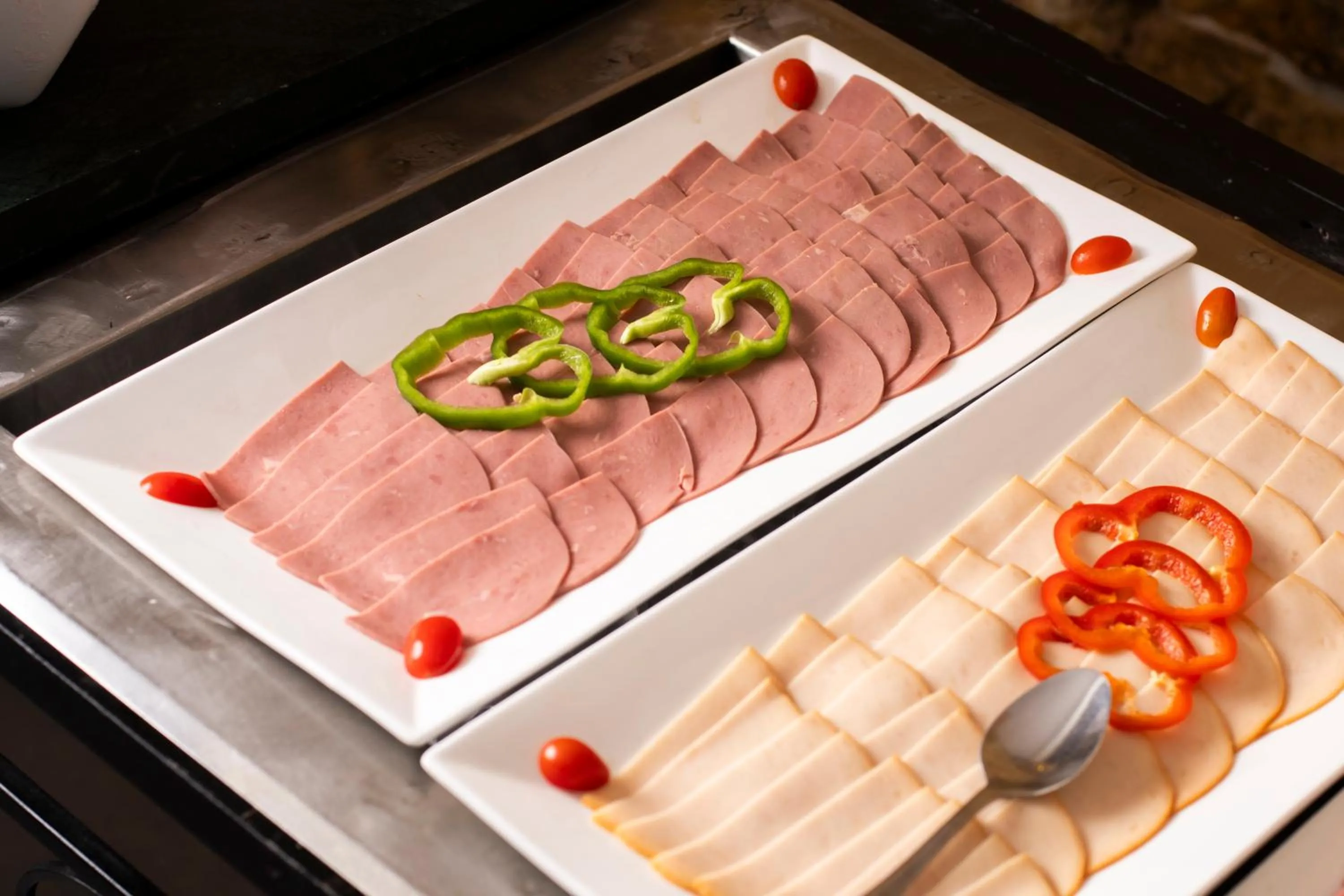 Restaurant/places to eat in The Loft hotel By FHM