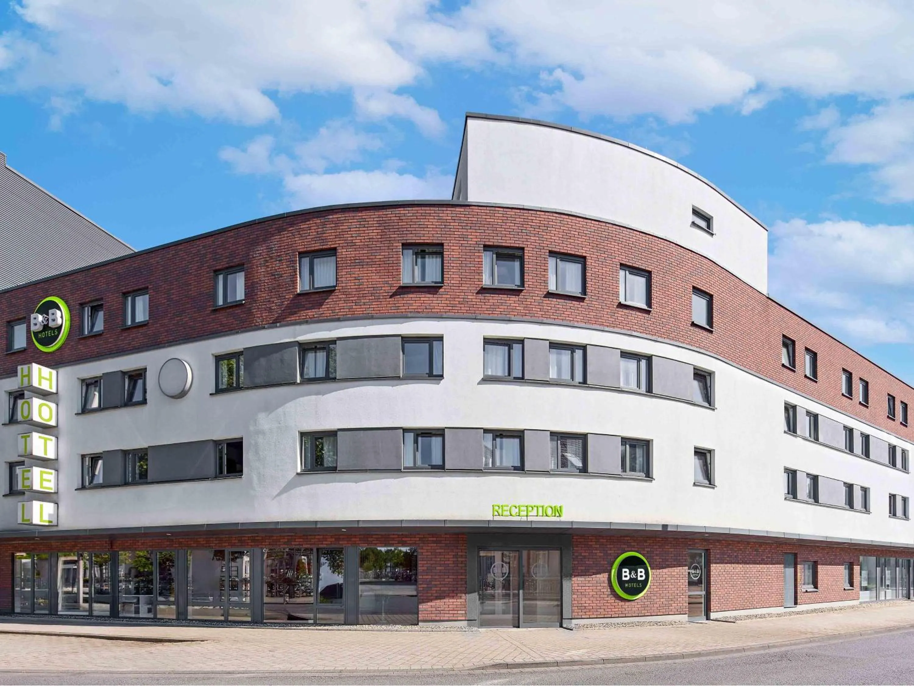 Property building in B&B Hotel Hamm