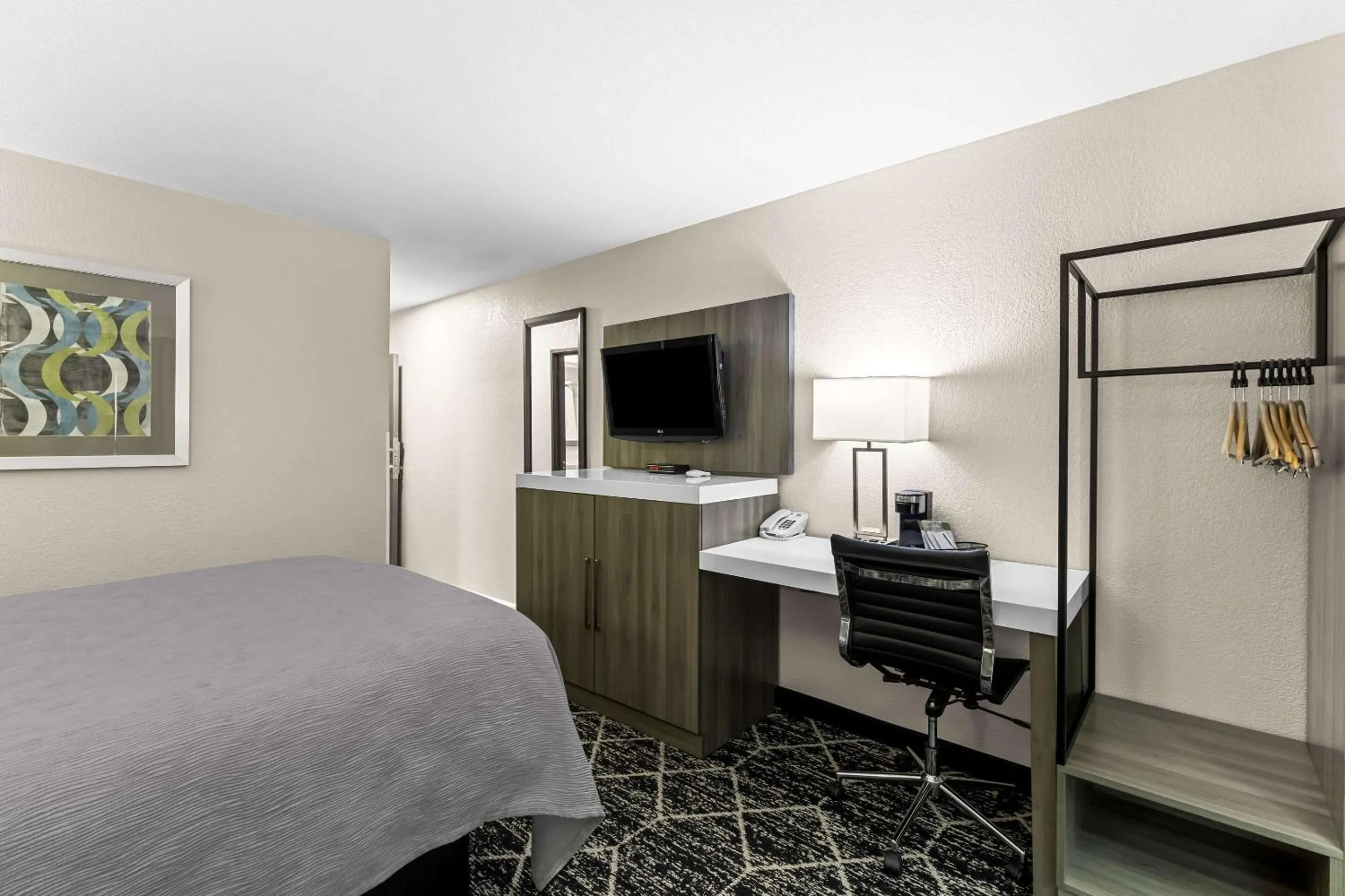 Bedroom, Bed in Quality Inn Oskaloosa