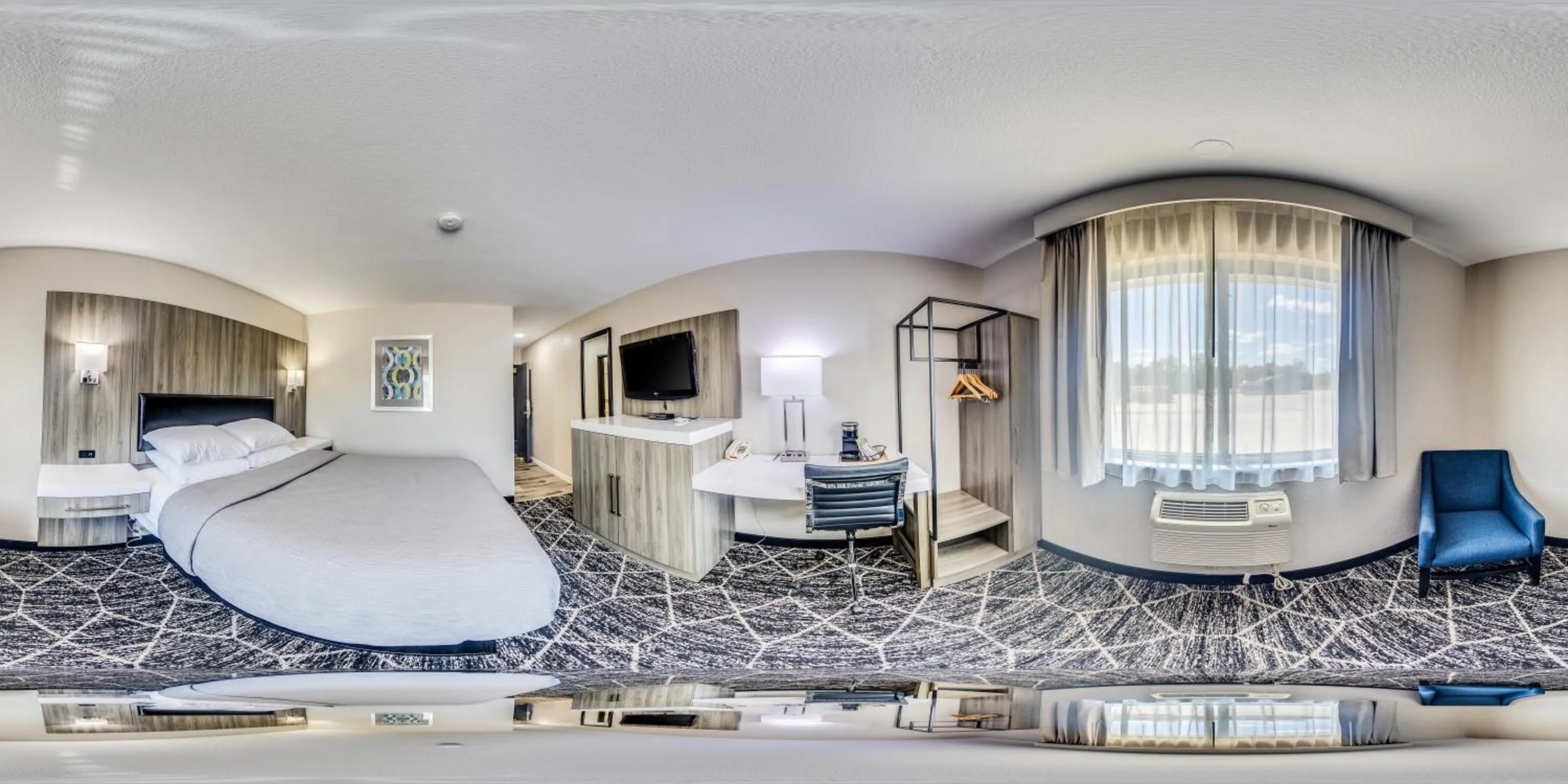 Photo of the whole room, Bed in Quality Inn Oskaloosa