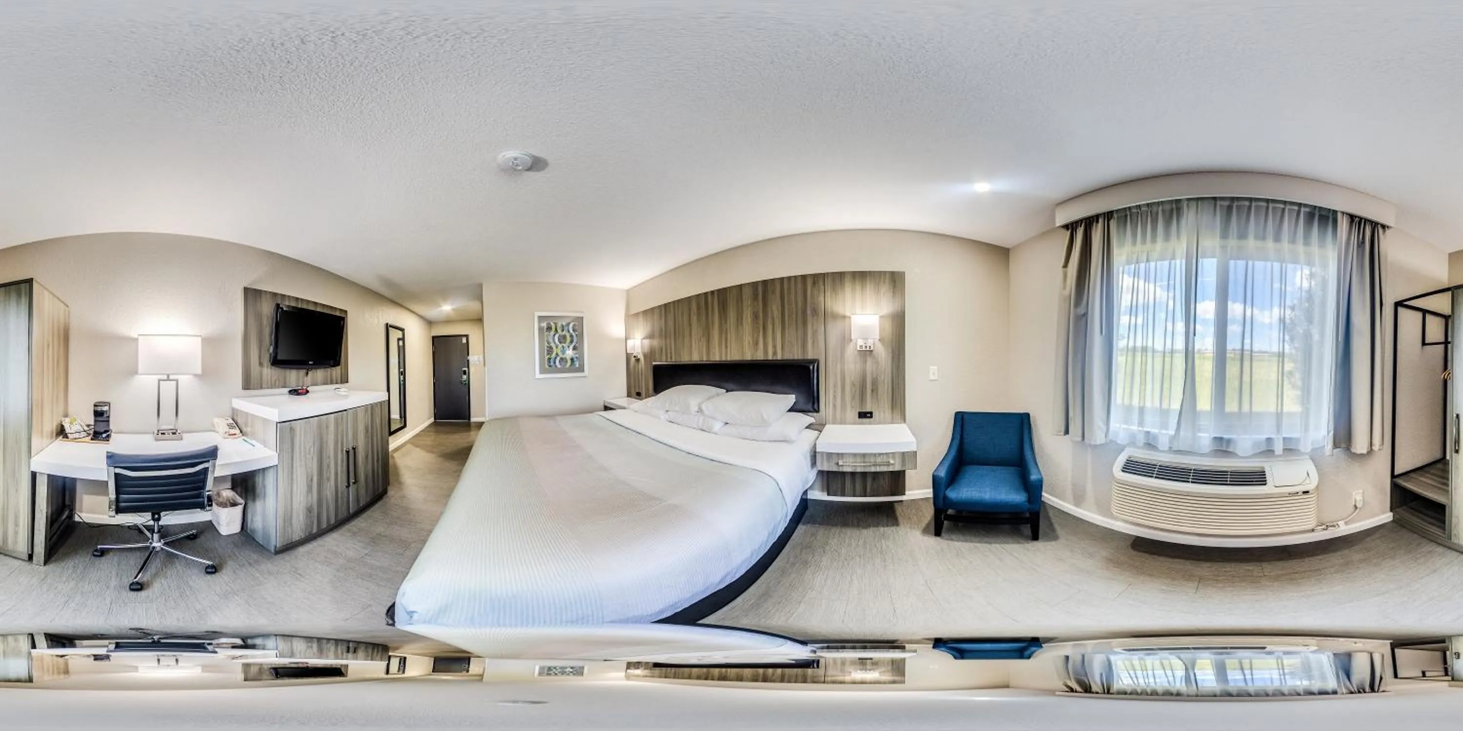 Photo of the whole room, Bed in Quality Inn Oskaloosa