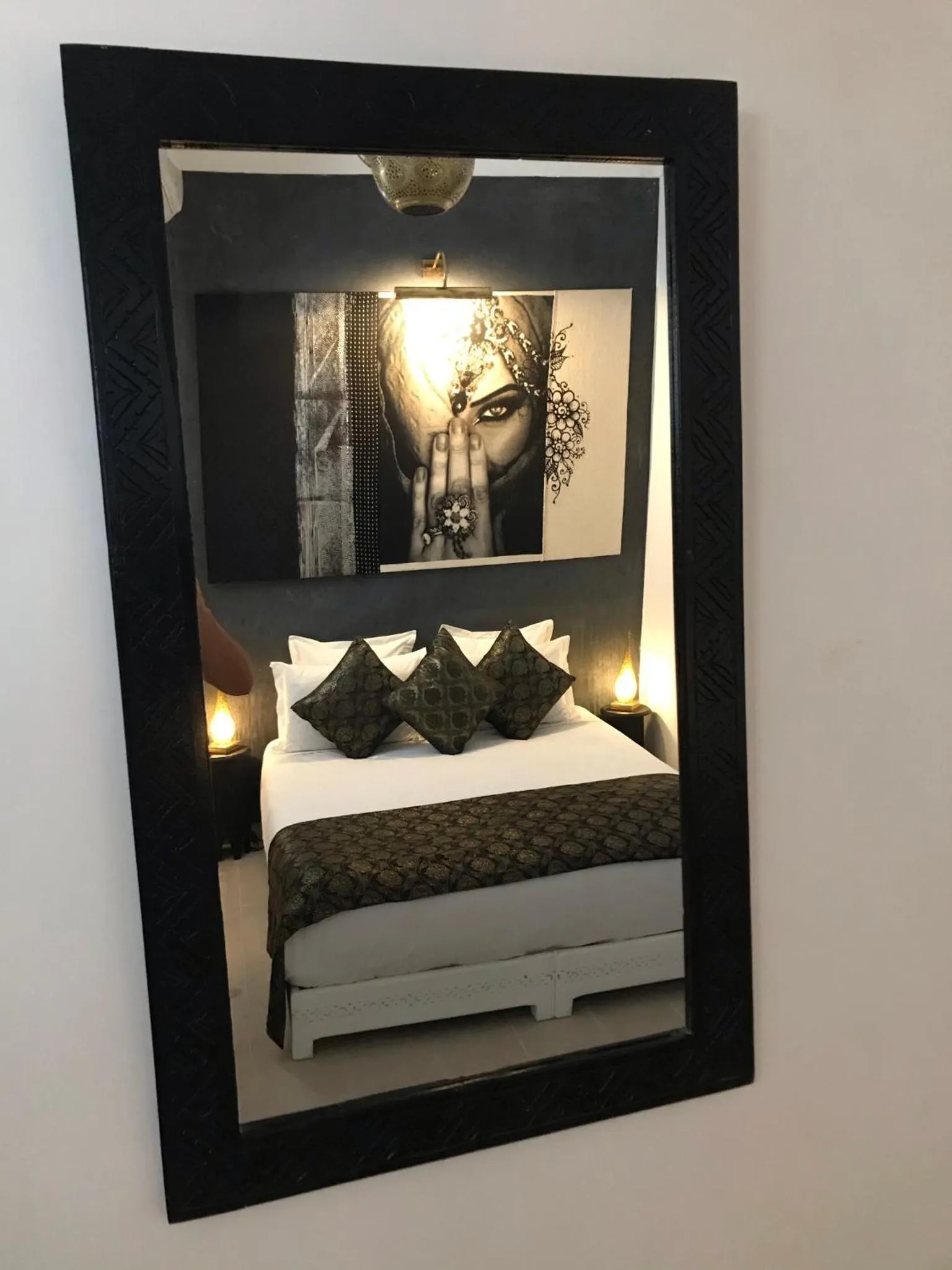 Decorative detail, Bed in Riad Dollar Des Sables & Spa