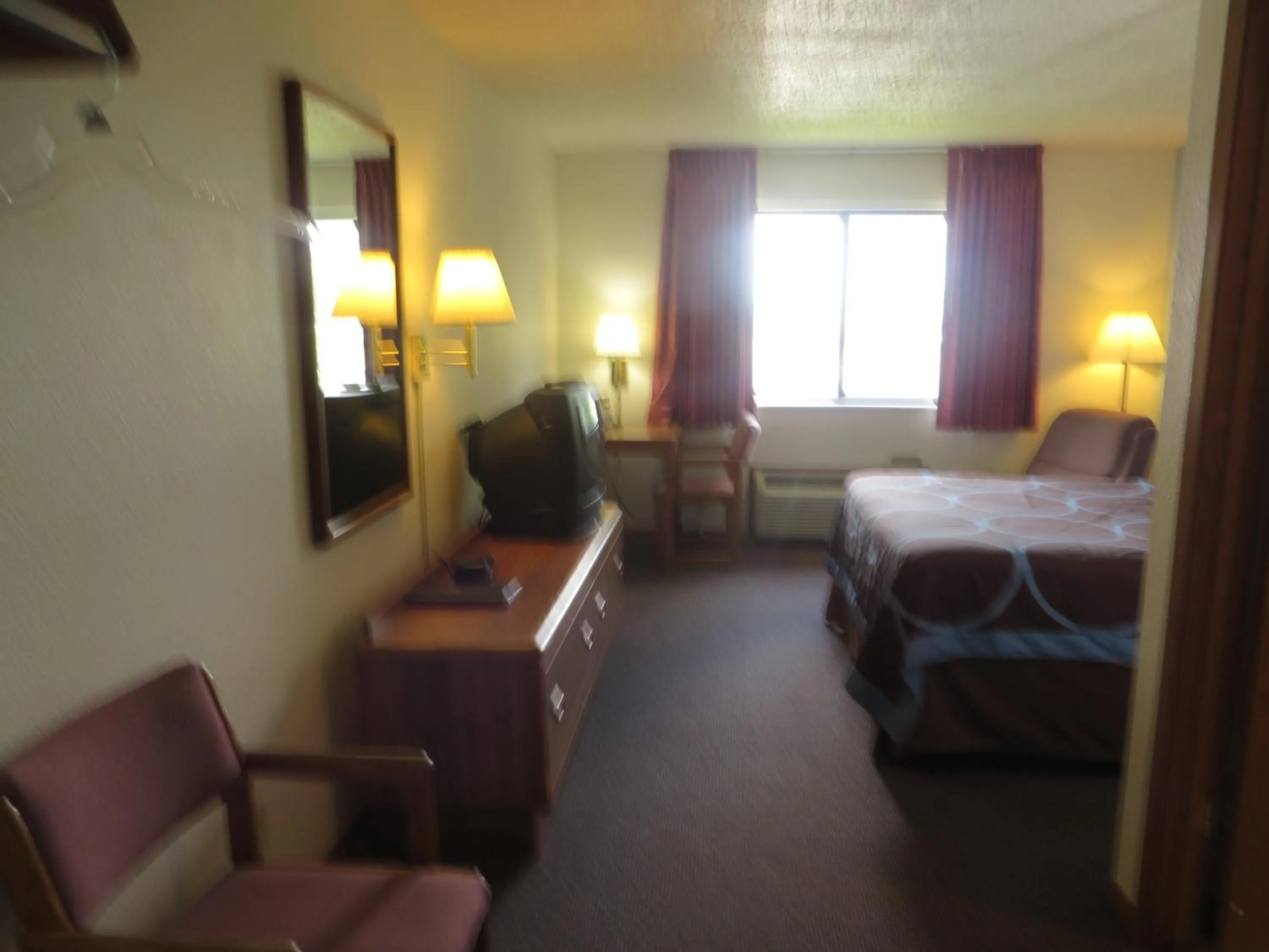 Bed in Super 8 by Wyndham Centerville