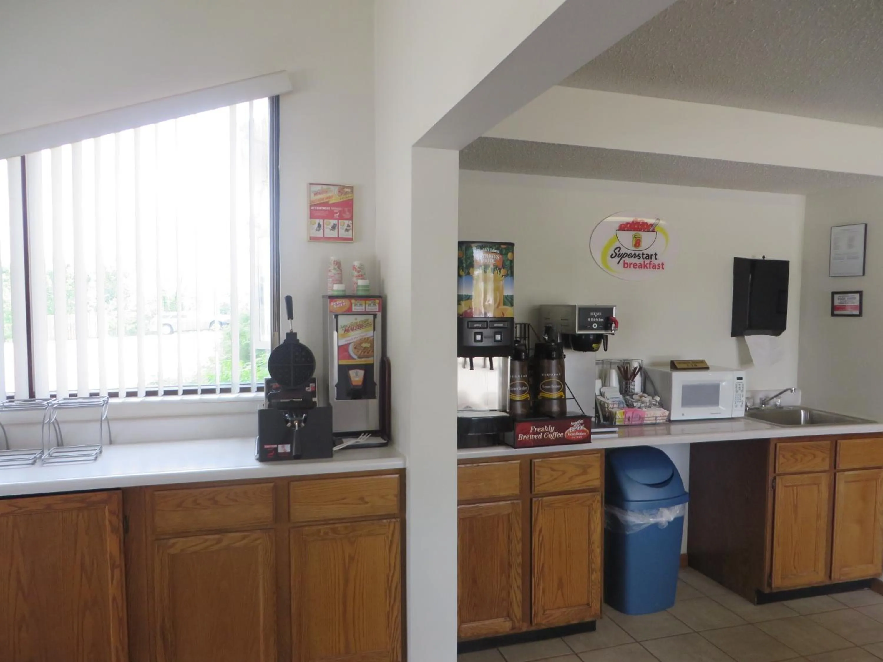 Super 8 by Wyndham Centerville