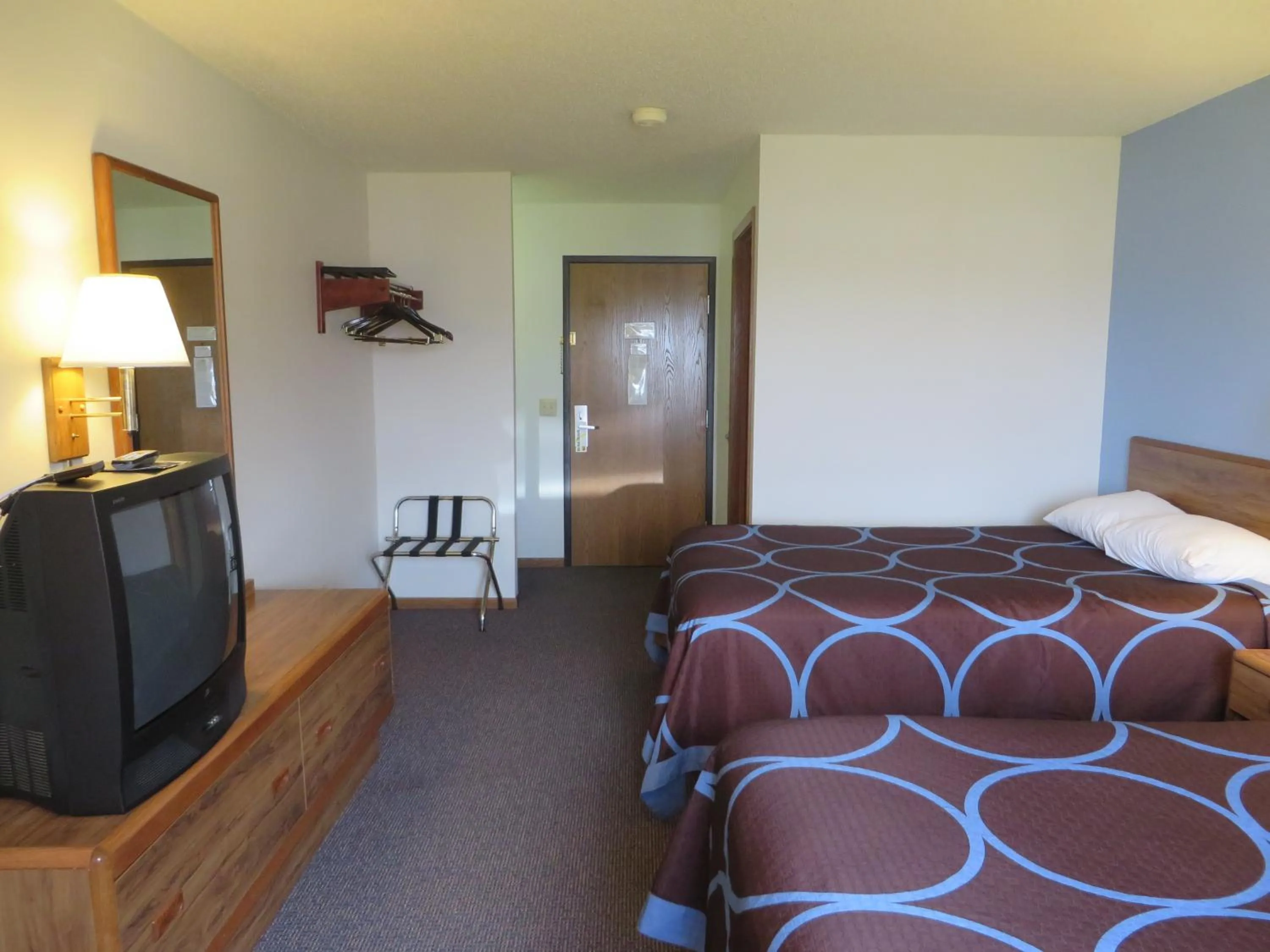 Bed in Super 8 by Wyndham Centerville