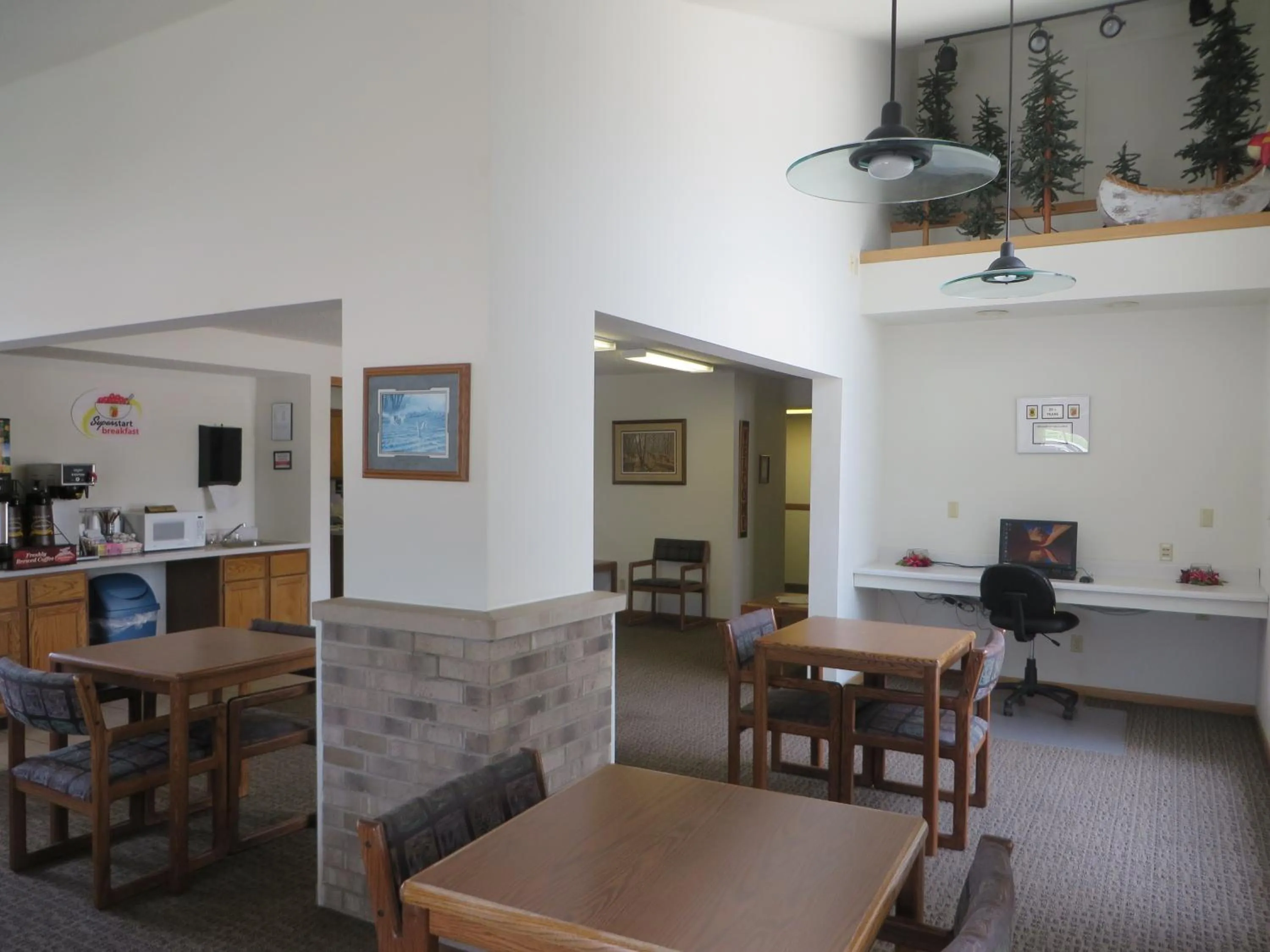 Super 8 by Wyndham Centerville