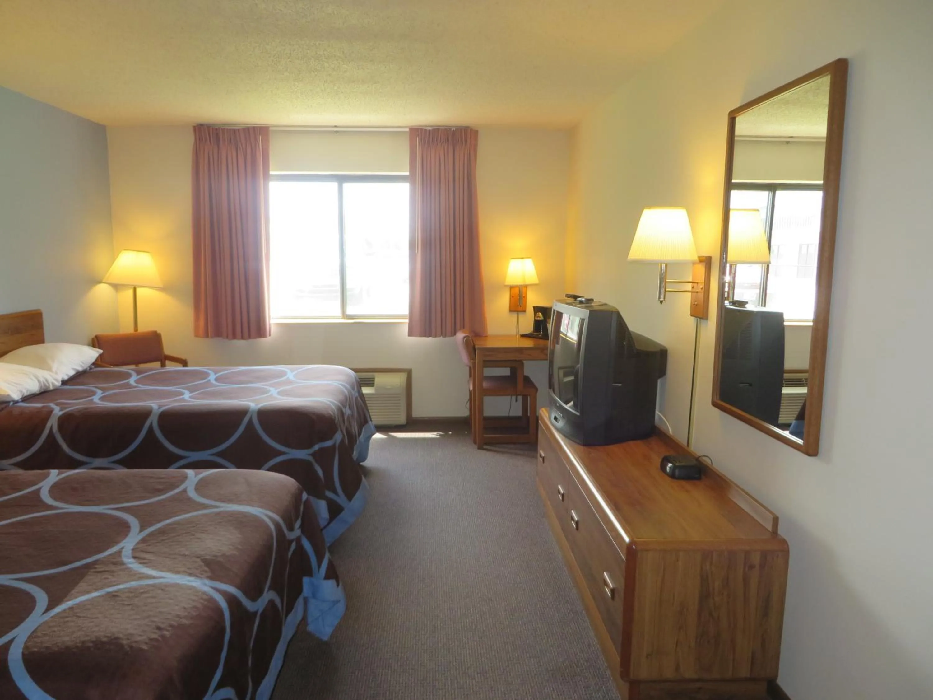 Bed in Super 8 by Wyndham Centerville
