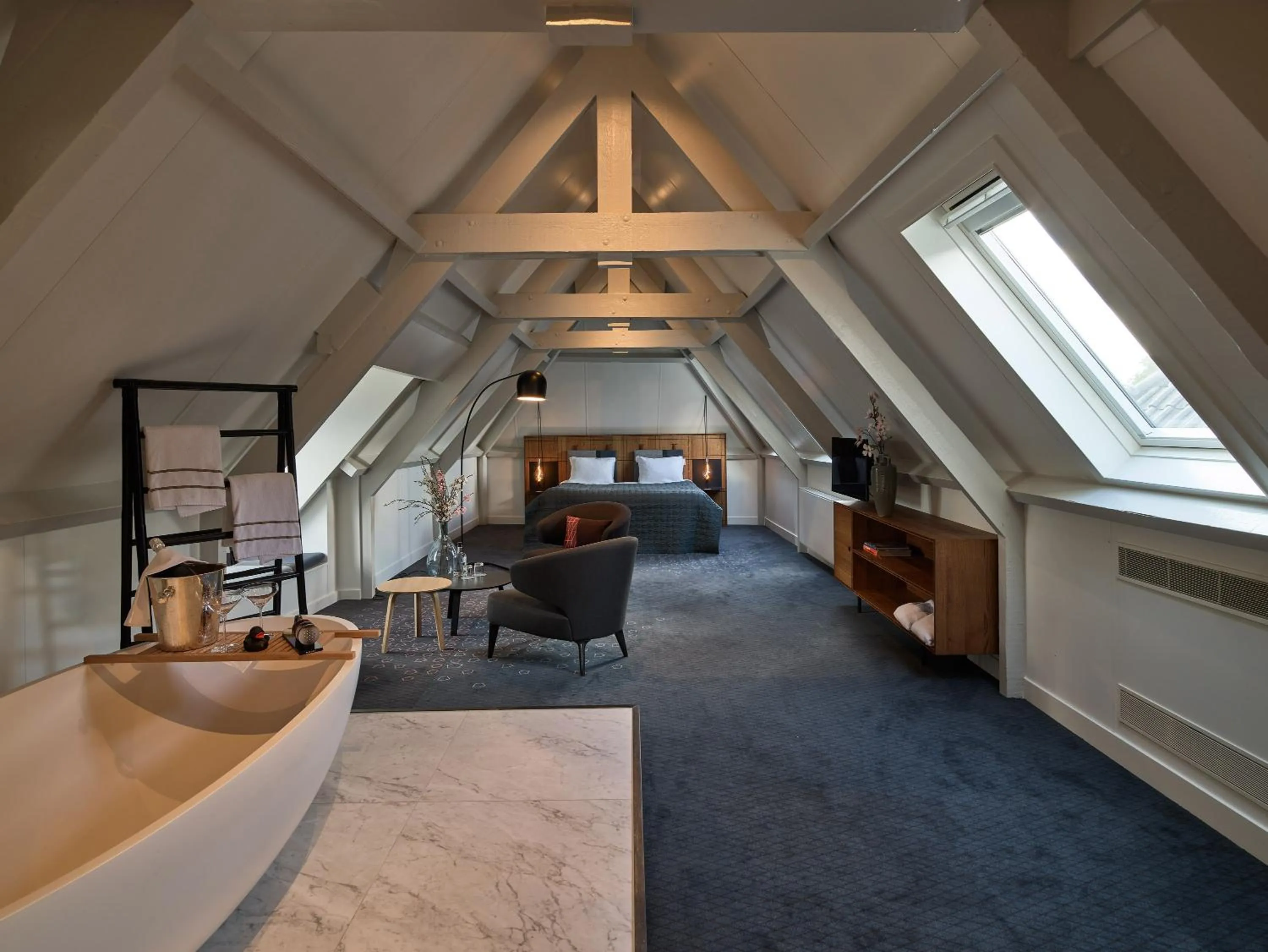 Photo of the whole room, Bed in De Nederlanden, Restaurant & Boutique Hotel