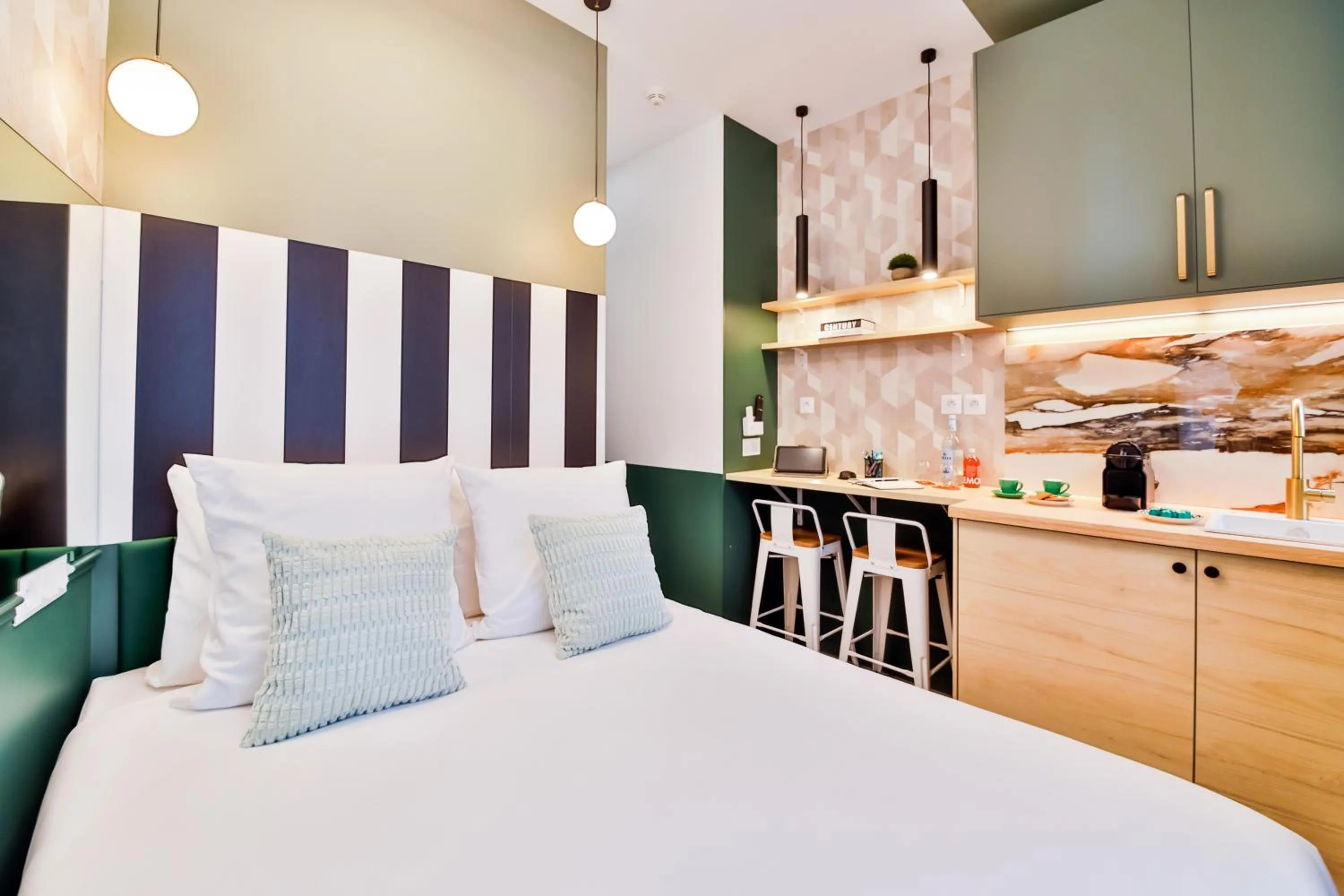 Bed in WS Louvre - Casanova