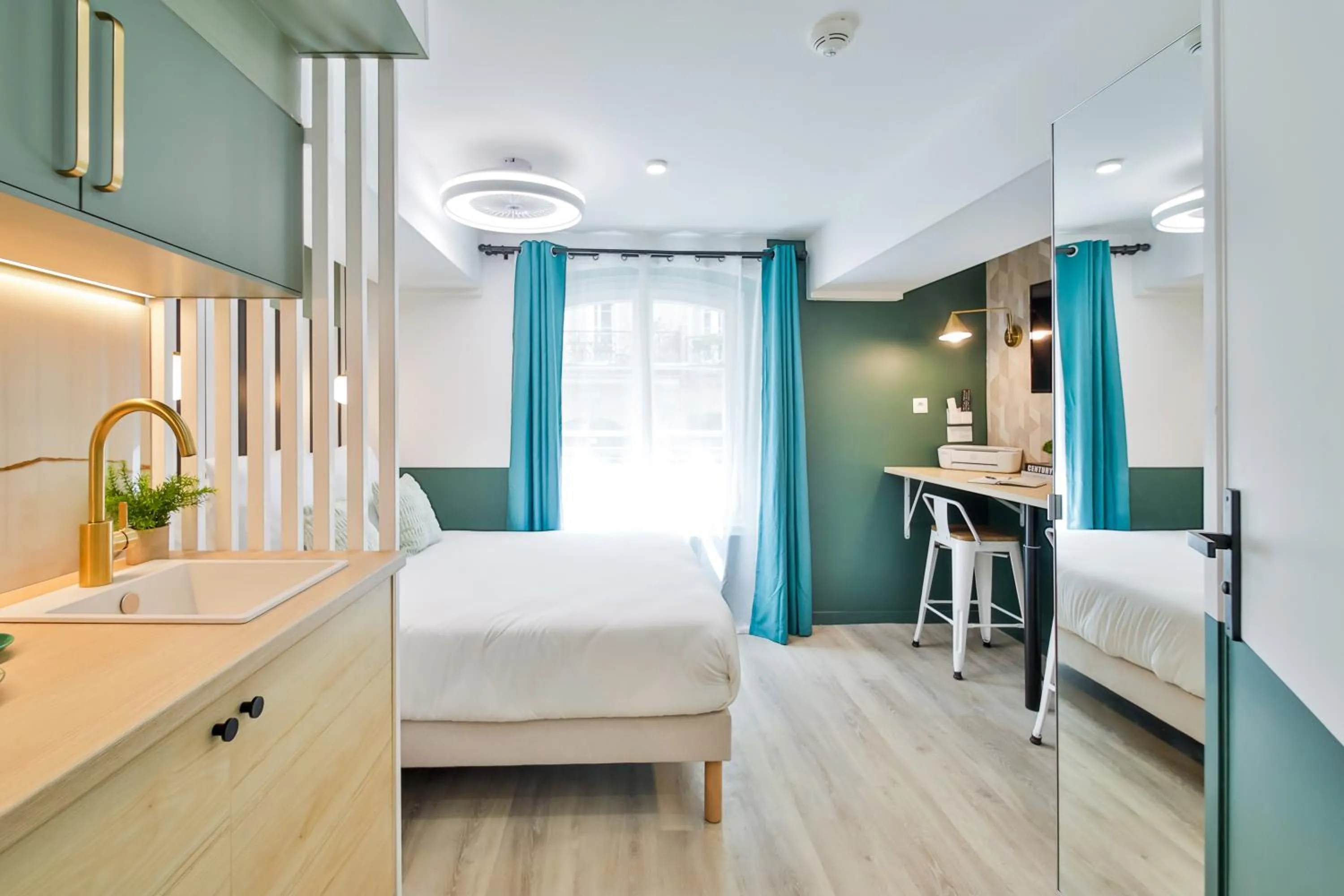 Bed in WS Louvre - Casanova